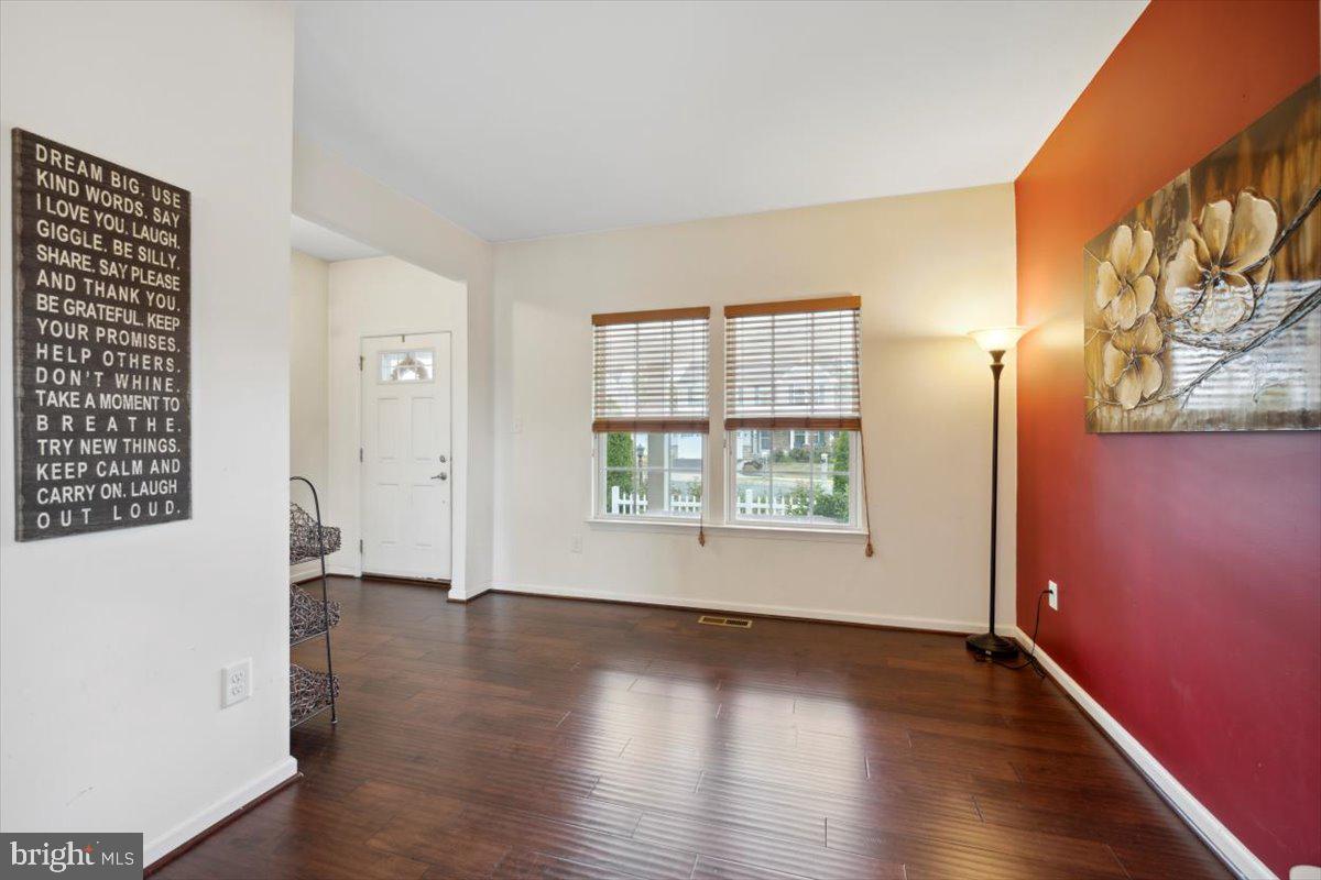 HANOVER WOODS - Residential