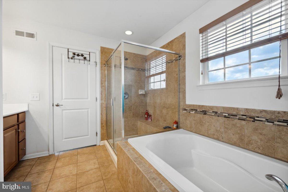 HANOVER WOODS - Residential