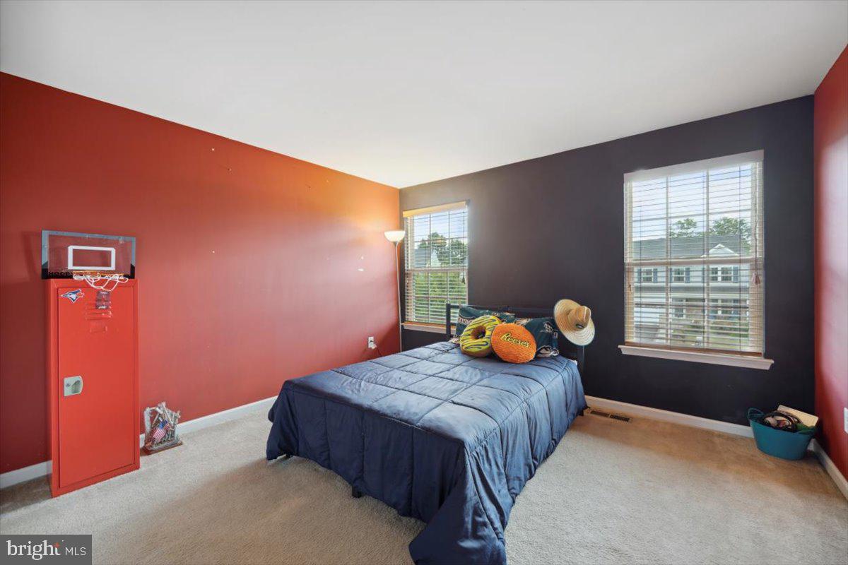HANOVER WOODS - Residential