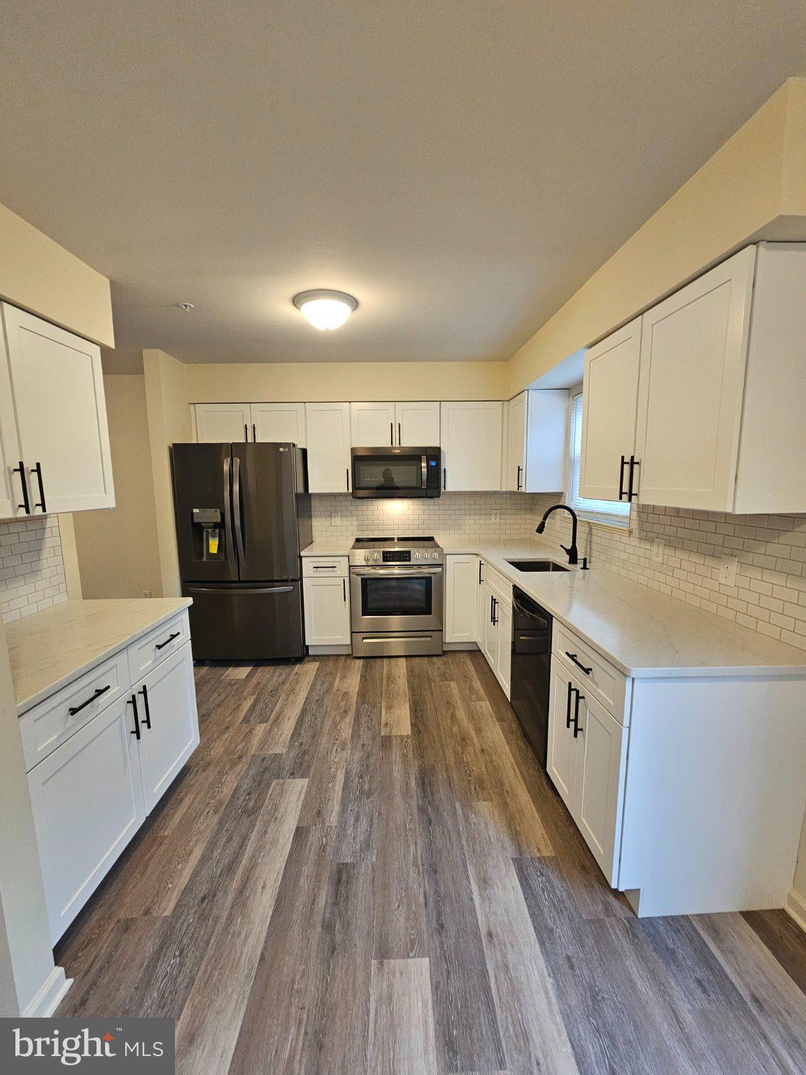 319 BUTTONWOODS ROAD