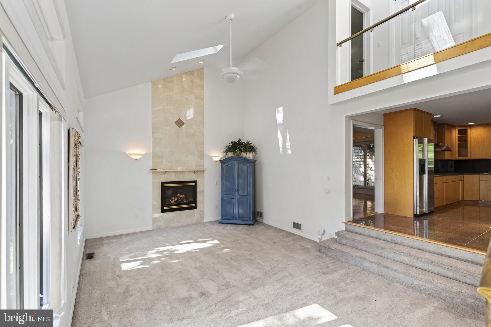 33 OAK COURT