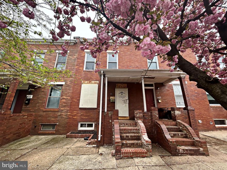 Some work has been started on this brick townhome in the neighborhood of Elwood Park. So come on in and add your finishing touches. The design was going to be for a three bedroom and one bathroom.