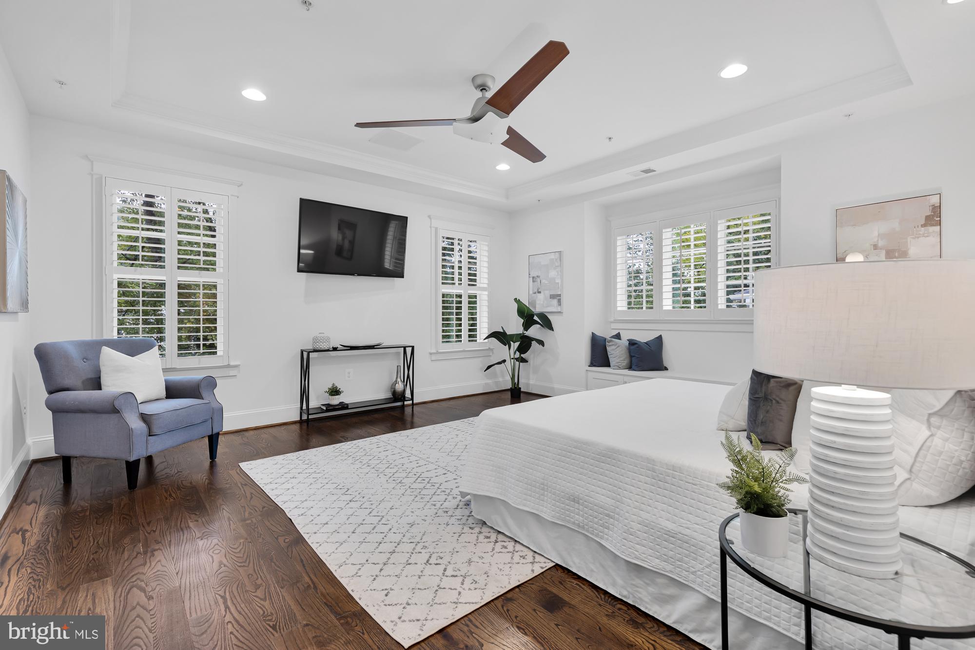 BETHESDA OUTSIDE - Residential