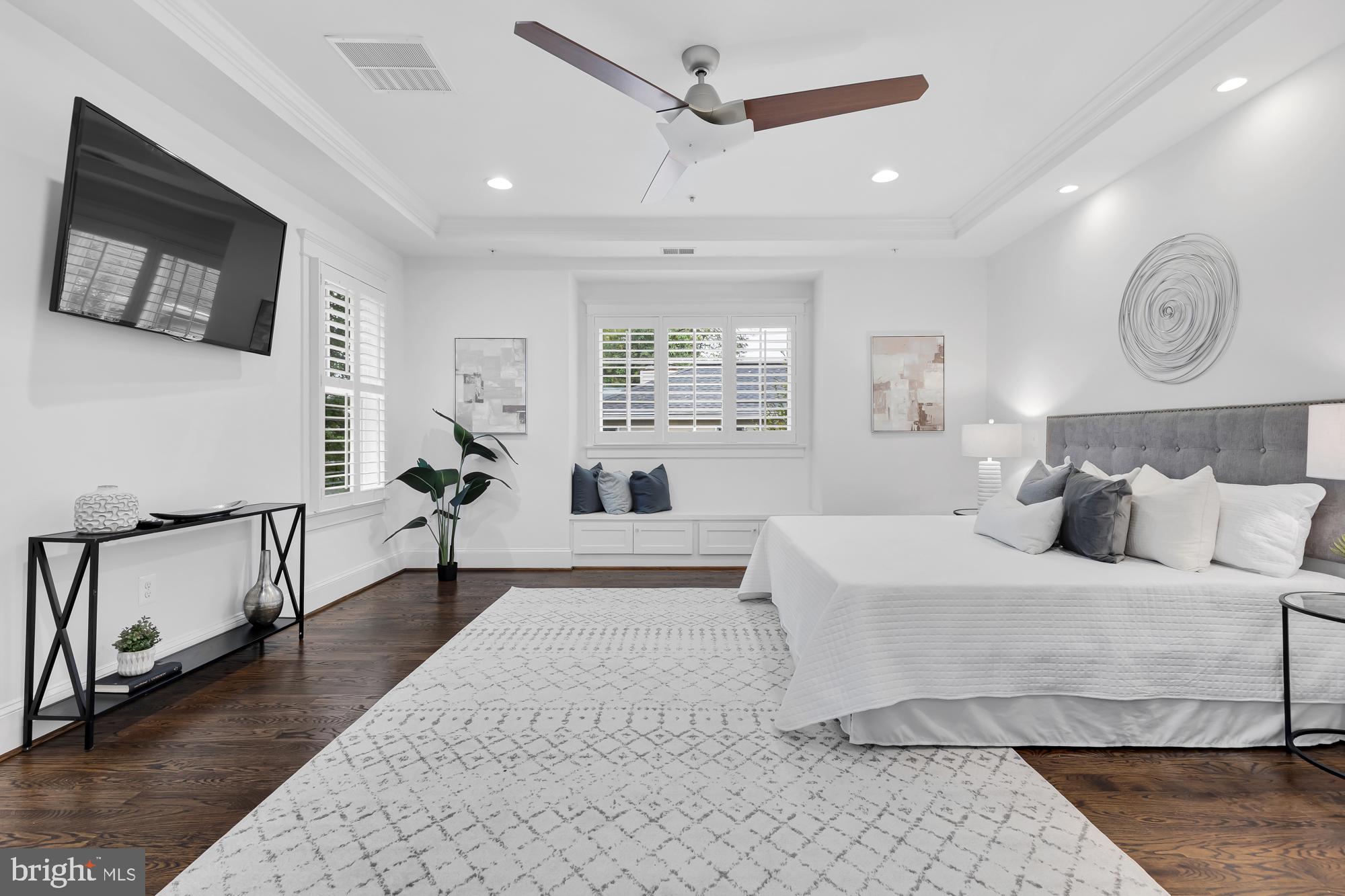 BETHESDA OUTSIDE - Residential