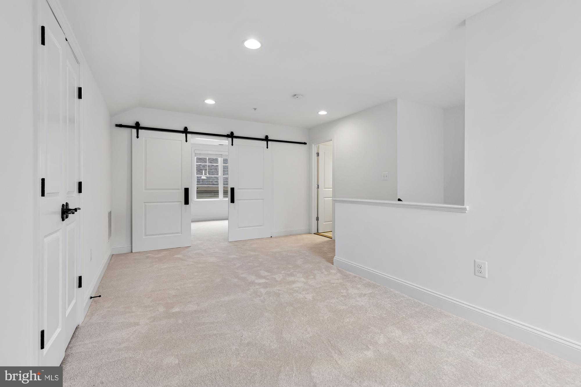 BETHESDA OUTSIDE - Residential