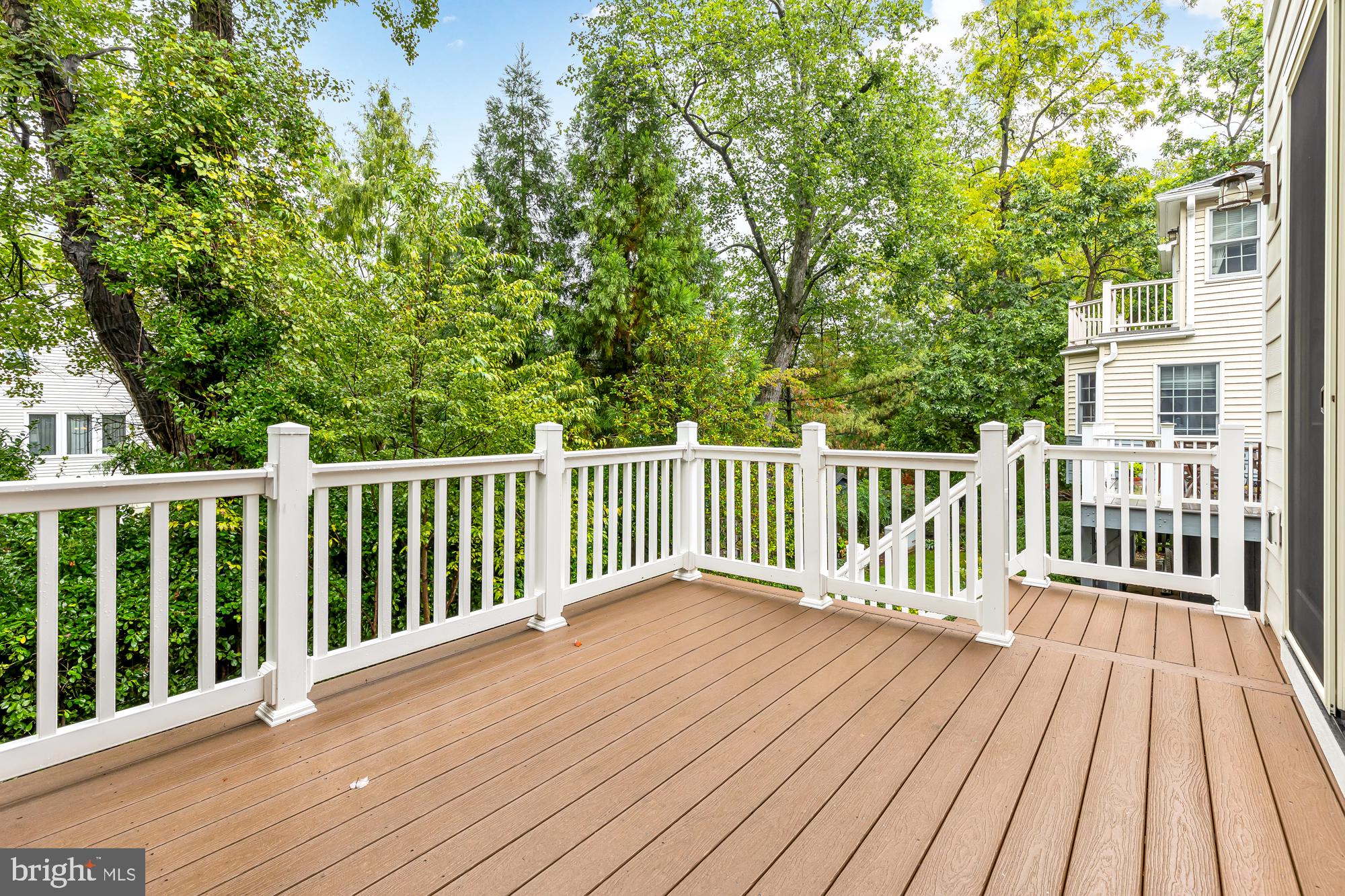 BETHESDA OUTSIDE - Residential