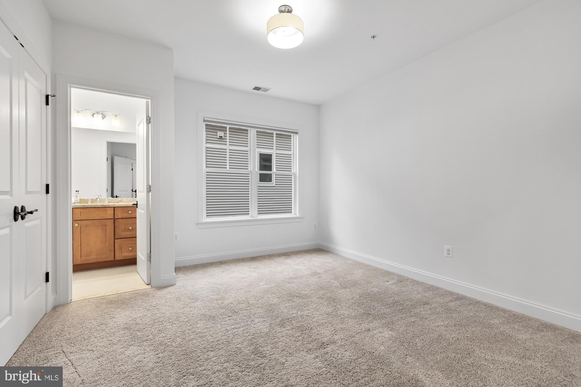 BETHESDA OUTSIDE - Residential