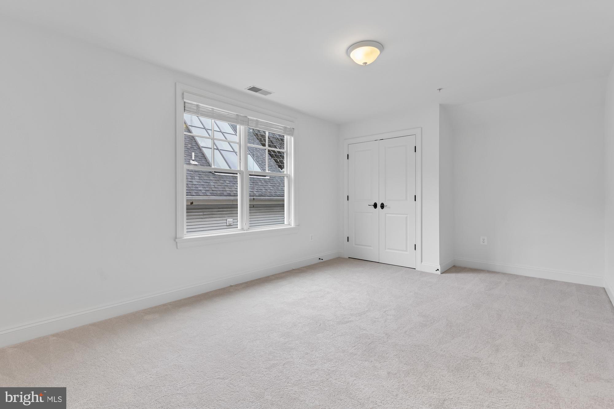 BETHESDA OUTSIDE - Residential