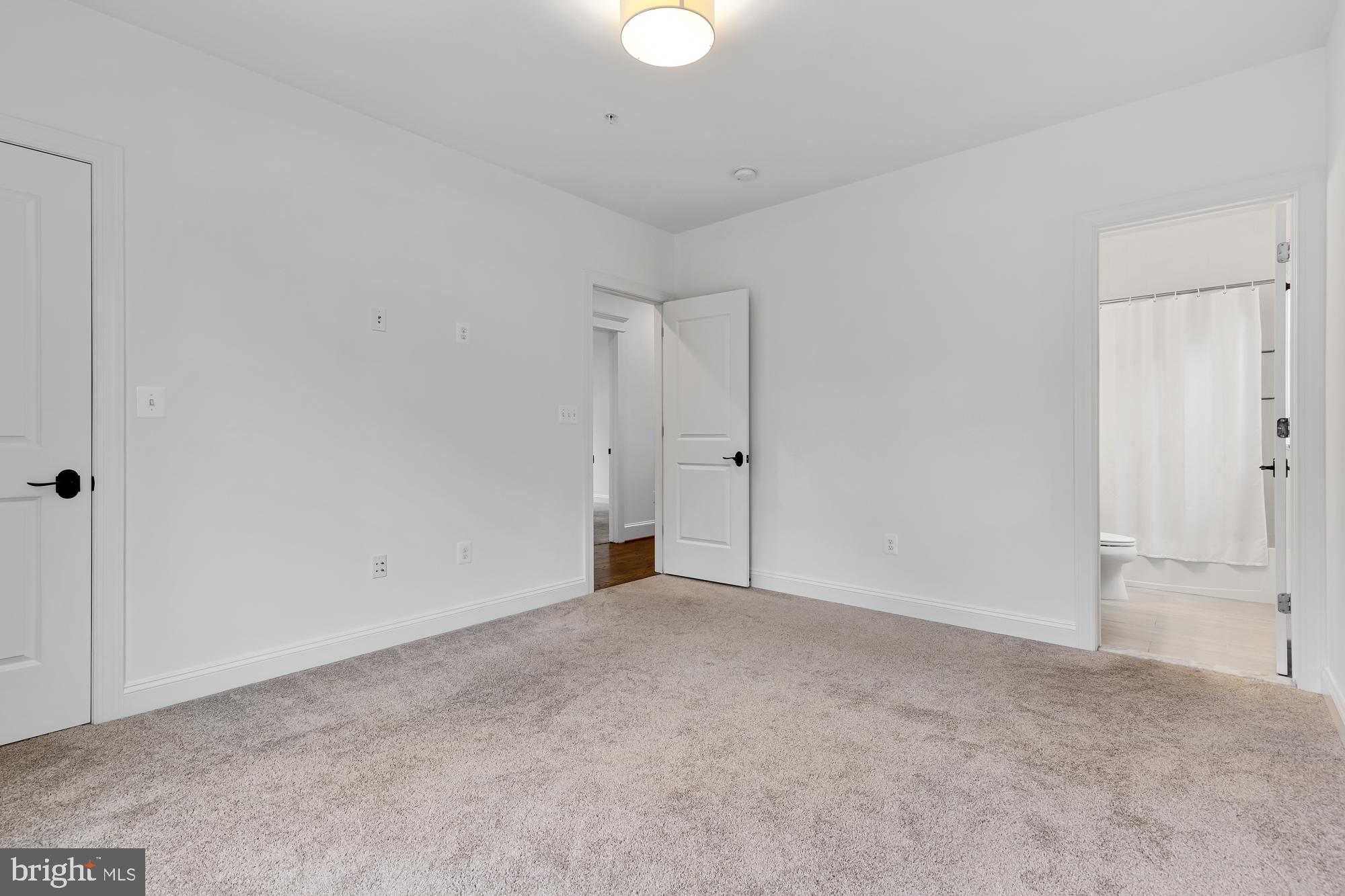 BETHESDA OUTSIDE - Residential