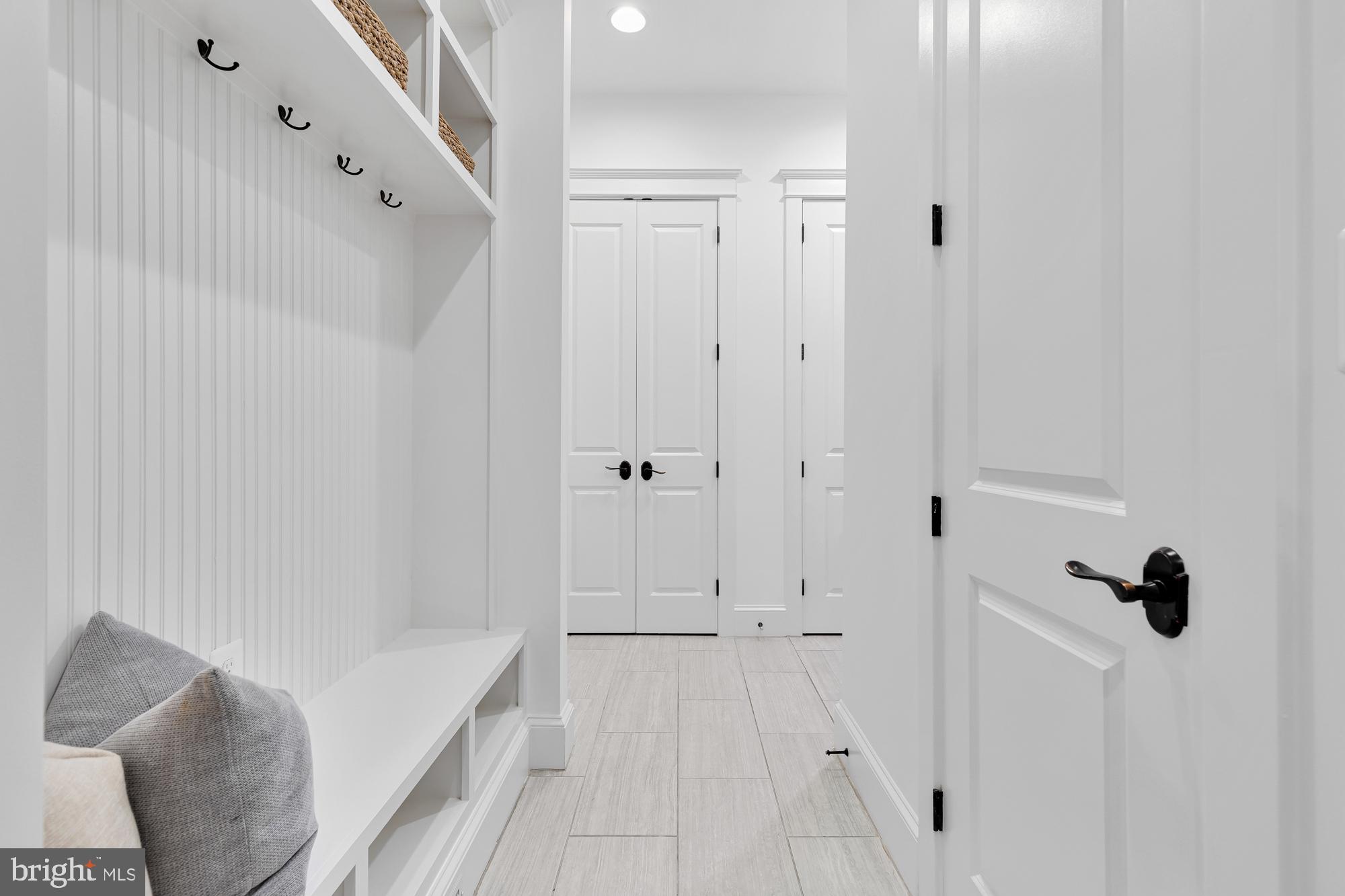 BETHESDA OUTSIDE - Residential