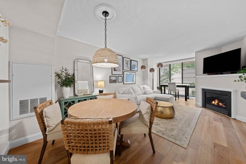Photo of 851 N Glebe Road #207, ARLINGTON, VA 22203 (MLS # VAAR2080492)