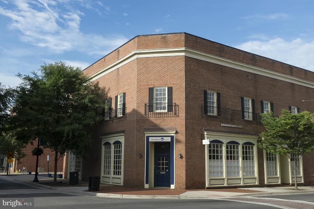 OLD TOWN MANASSAS - Residential Lease