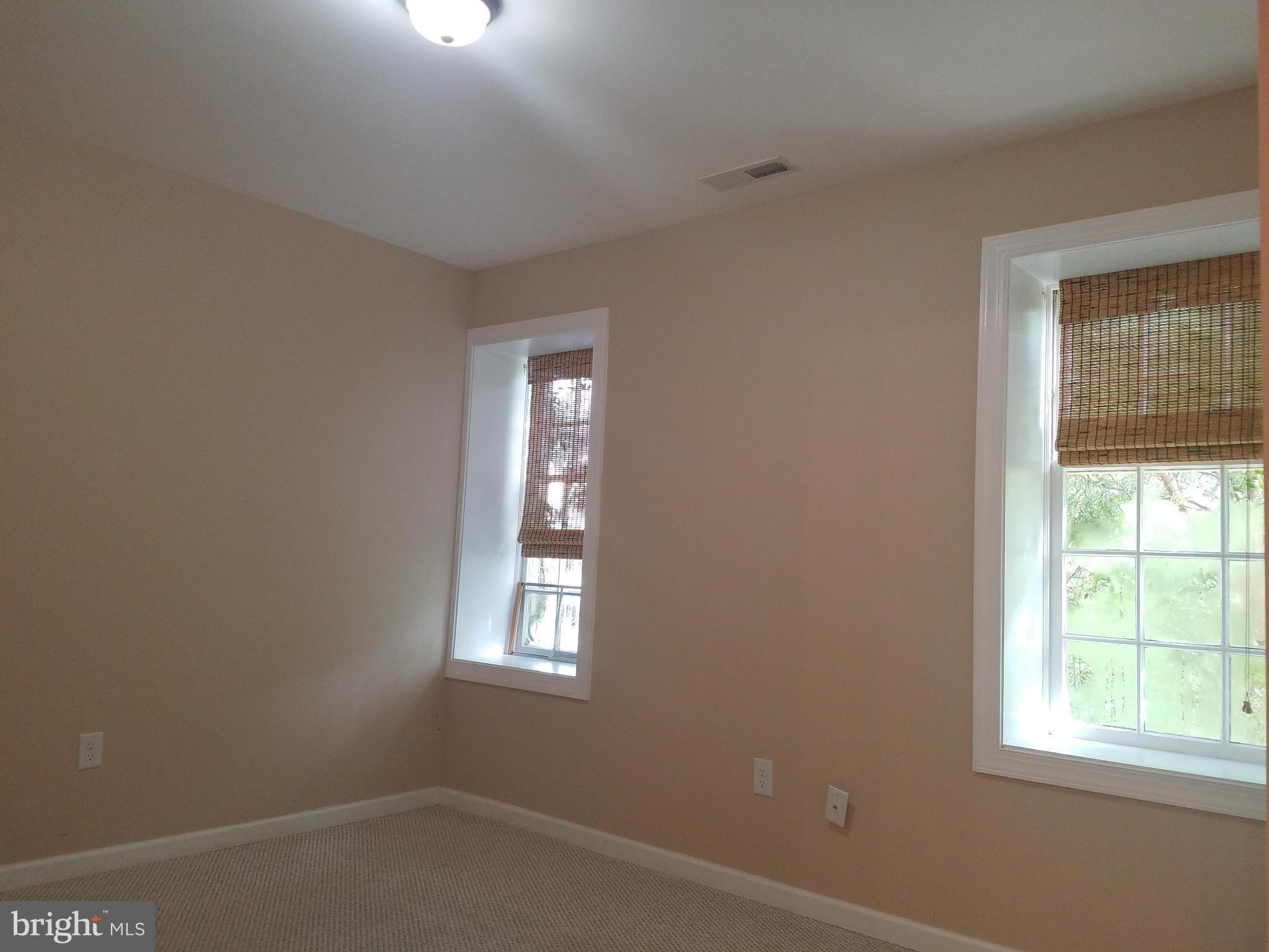 OLD TOWN MANASSAS - Residential Lease