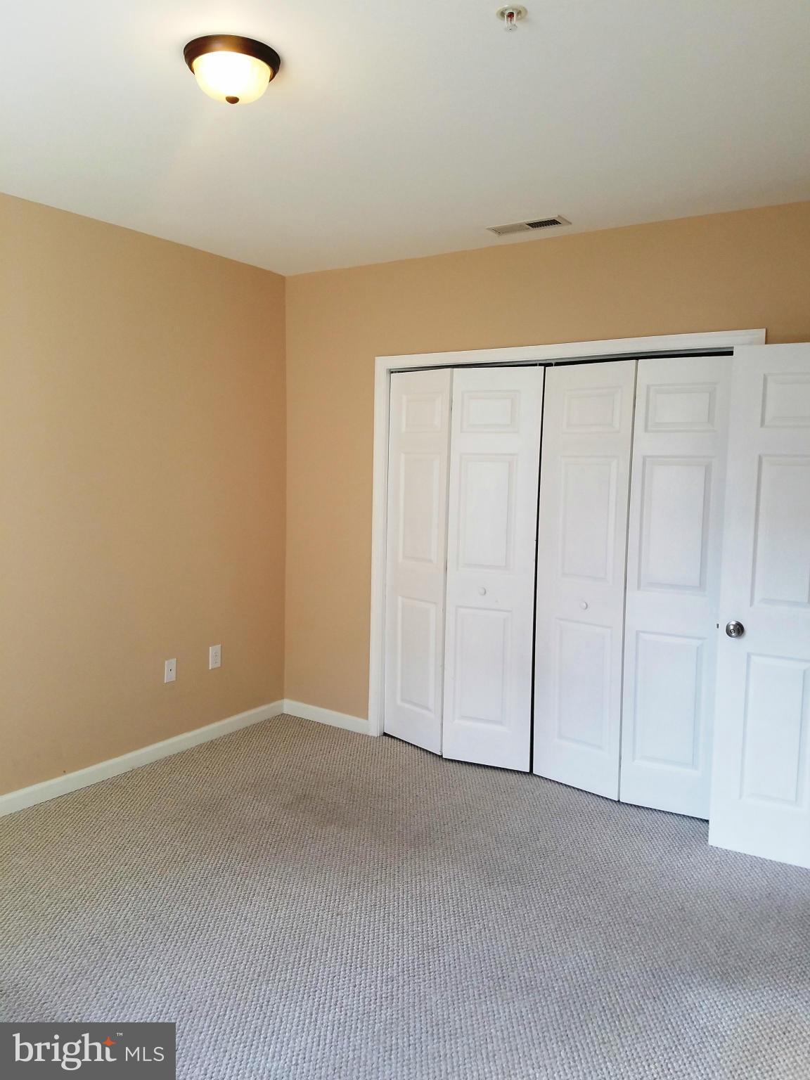 OLD TOWN MANASSAS - Residential Lease