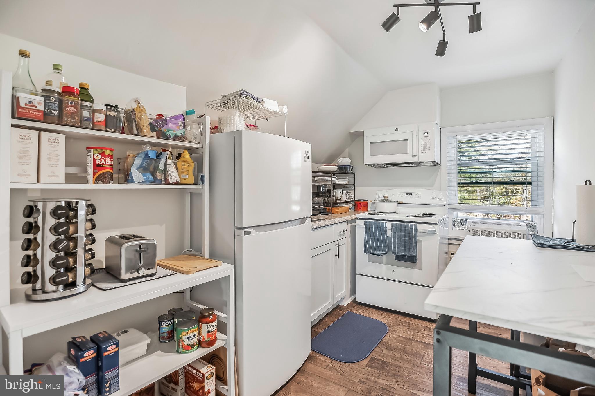 GLENSIDE - Residential Income