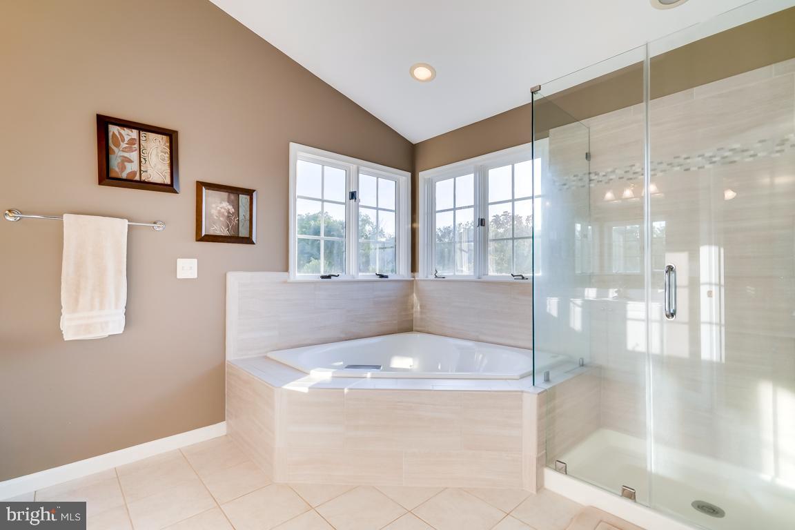 WATERFORD MEADOWS - Residential