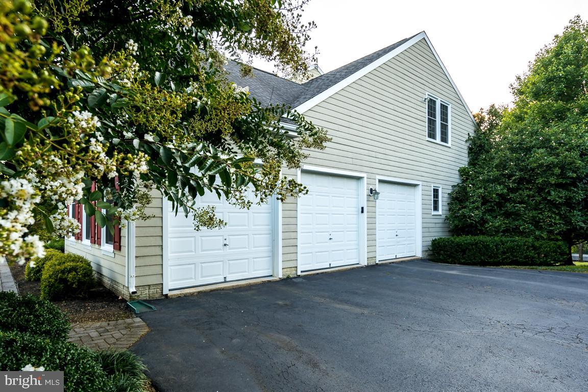 WATERFORD MEADOWS - Residential