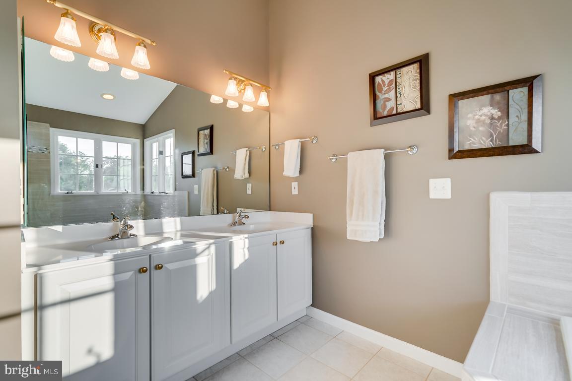 WATERFORD MEADOWS - Residential