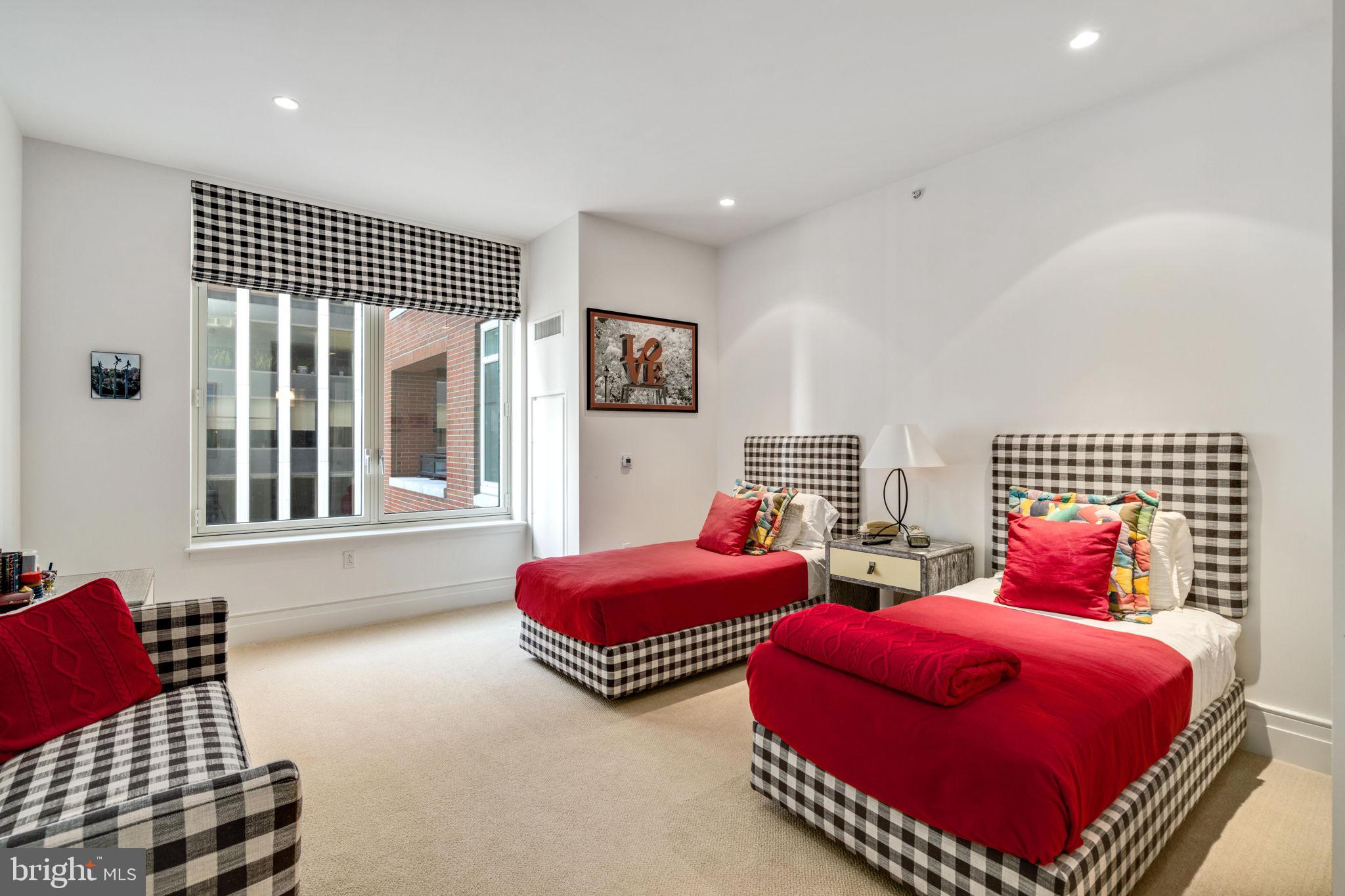 RITTENHOUSE SQUARE - Residential