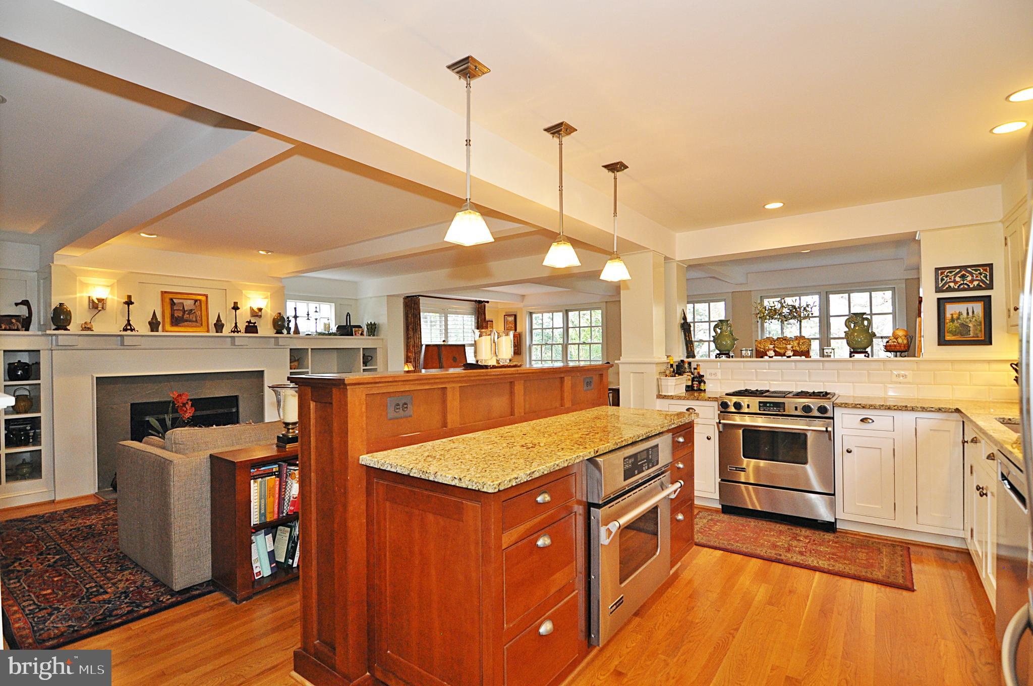 ARLINGTON RIDGE - Residential