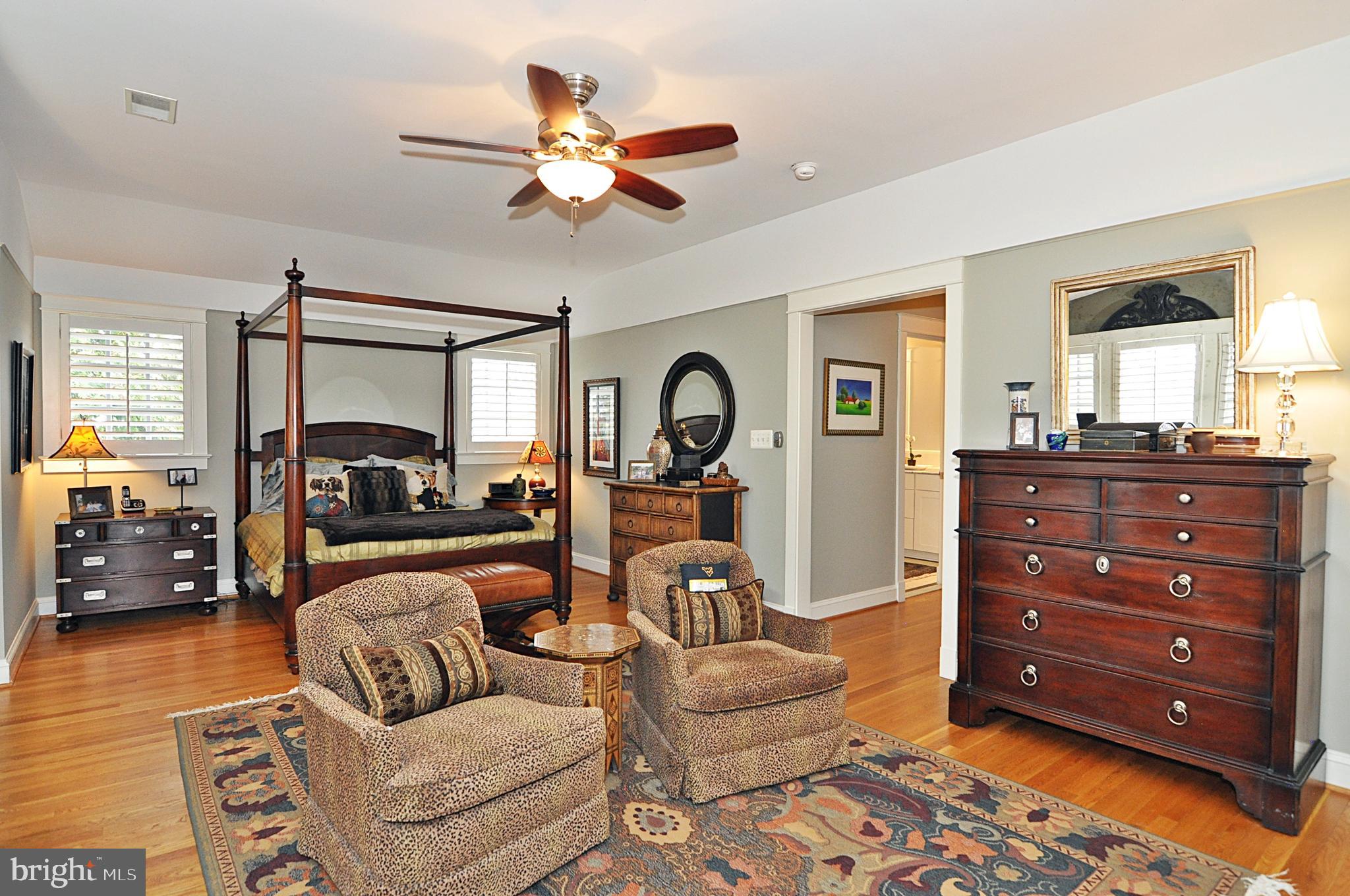 ARLINGTON RIDGE - Residential