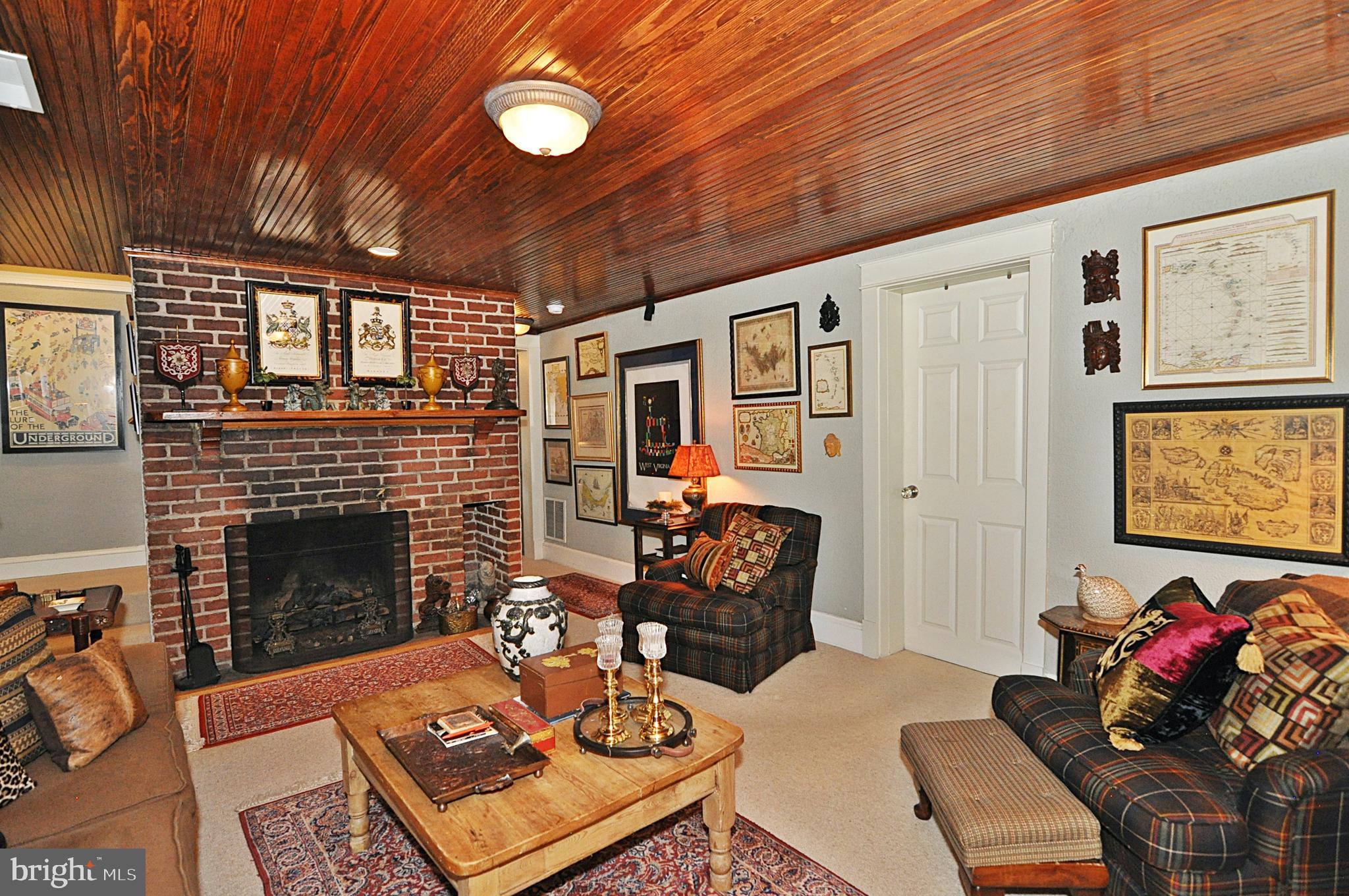 ARLINGTON RIDGE - Residential