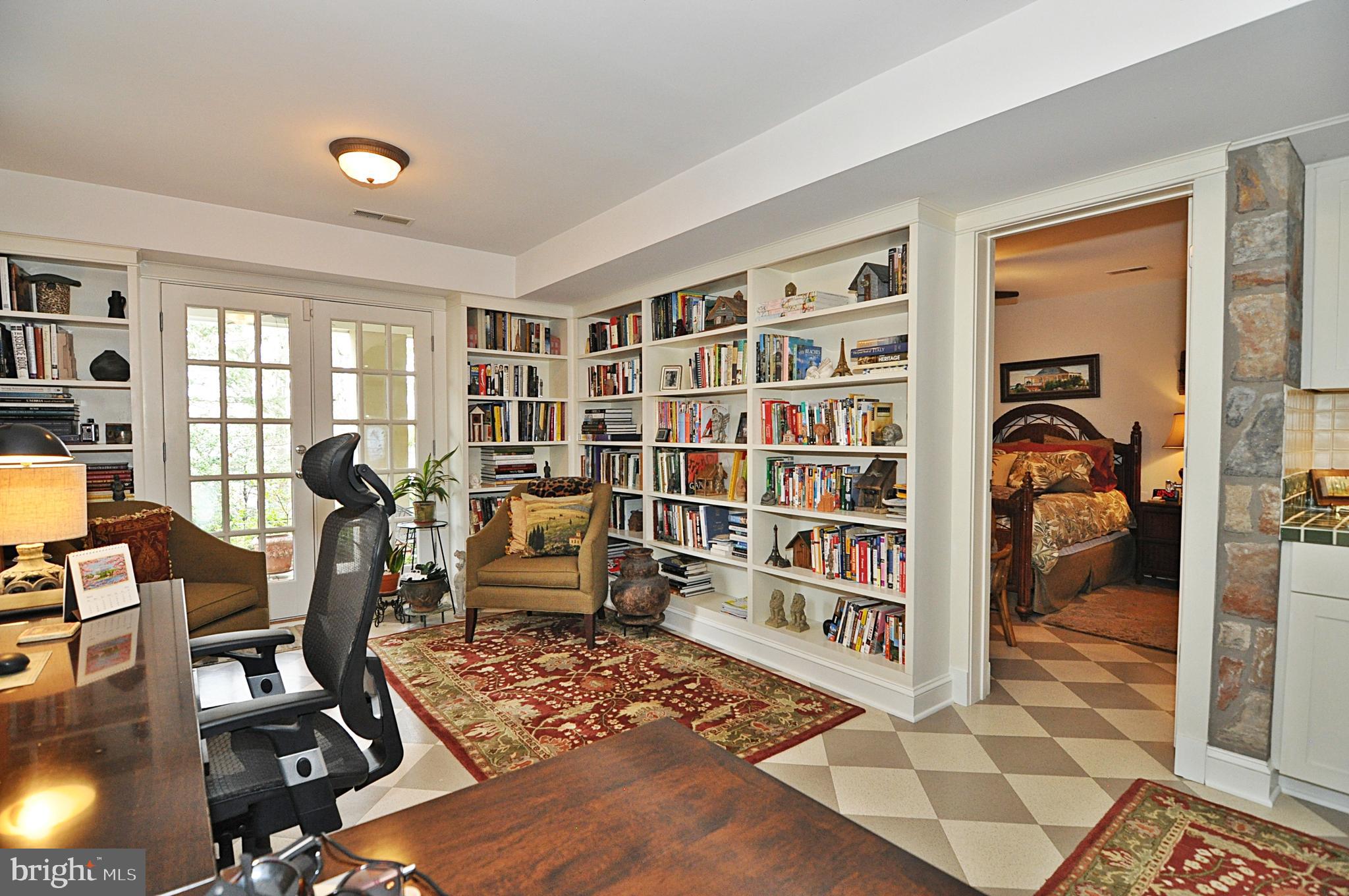 ARLINGTON RIDGE - Residential