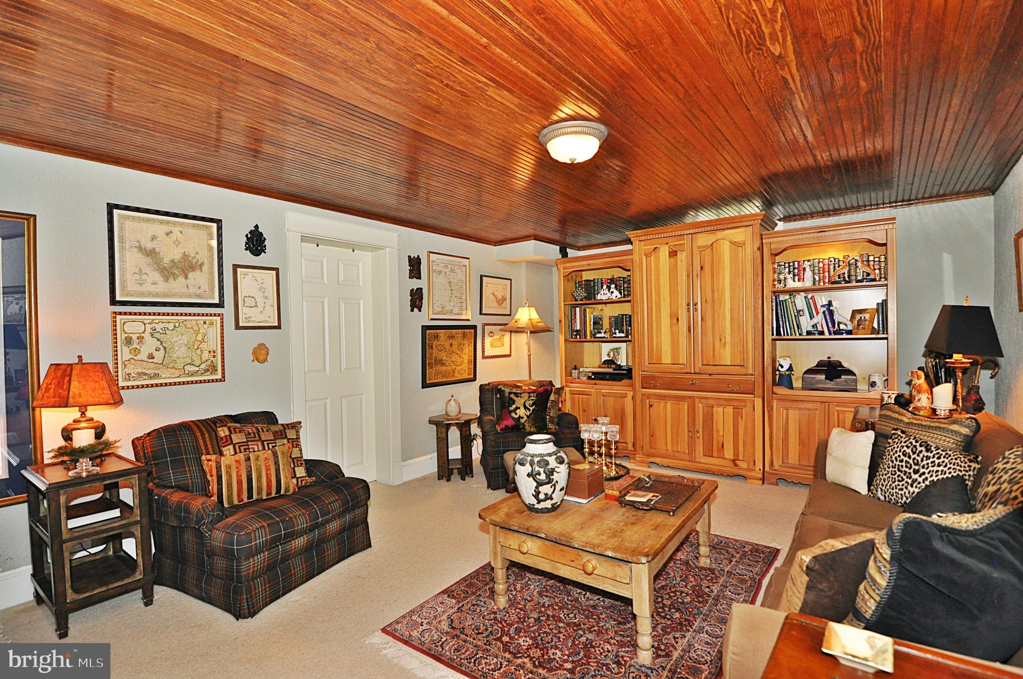 ARLINGTON RIDGE - Residential