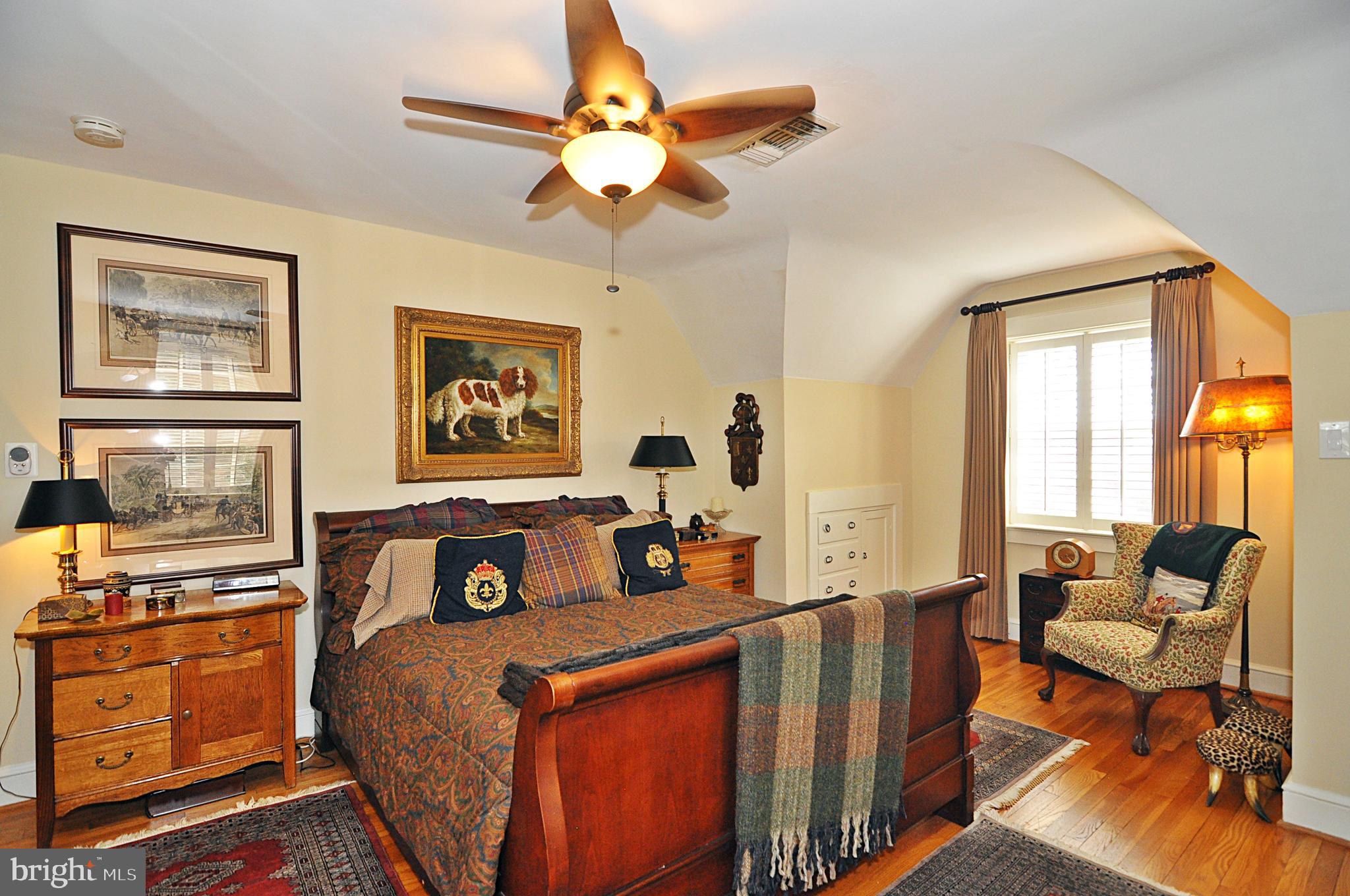 ARLINGTON RIDGE - Residential