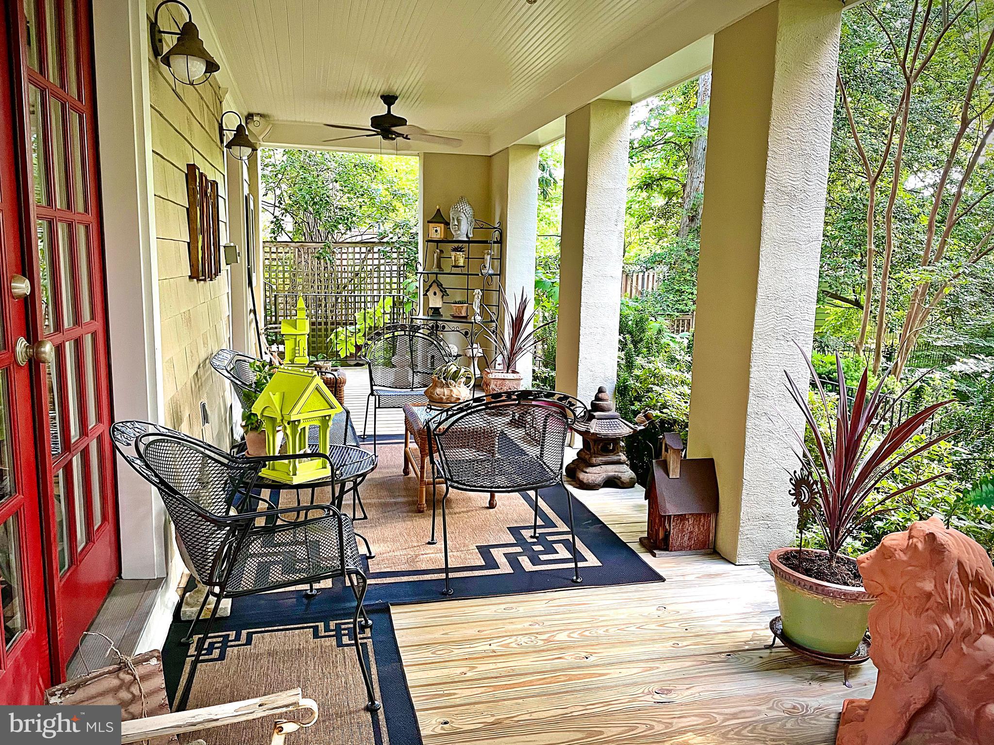 ARLINGTON RIDGE - Residential