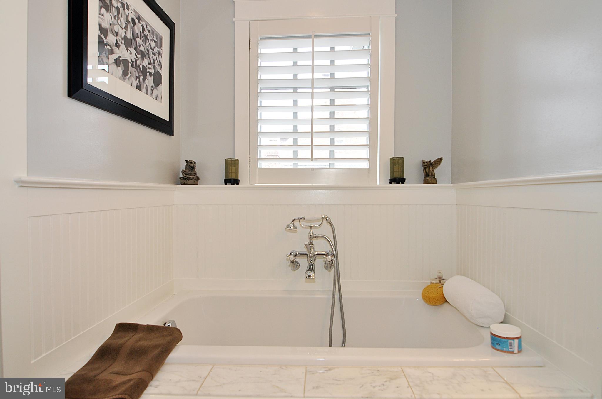 ARLINGTON RIDGE - Residential