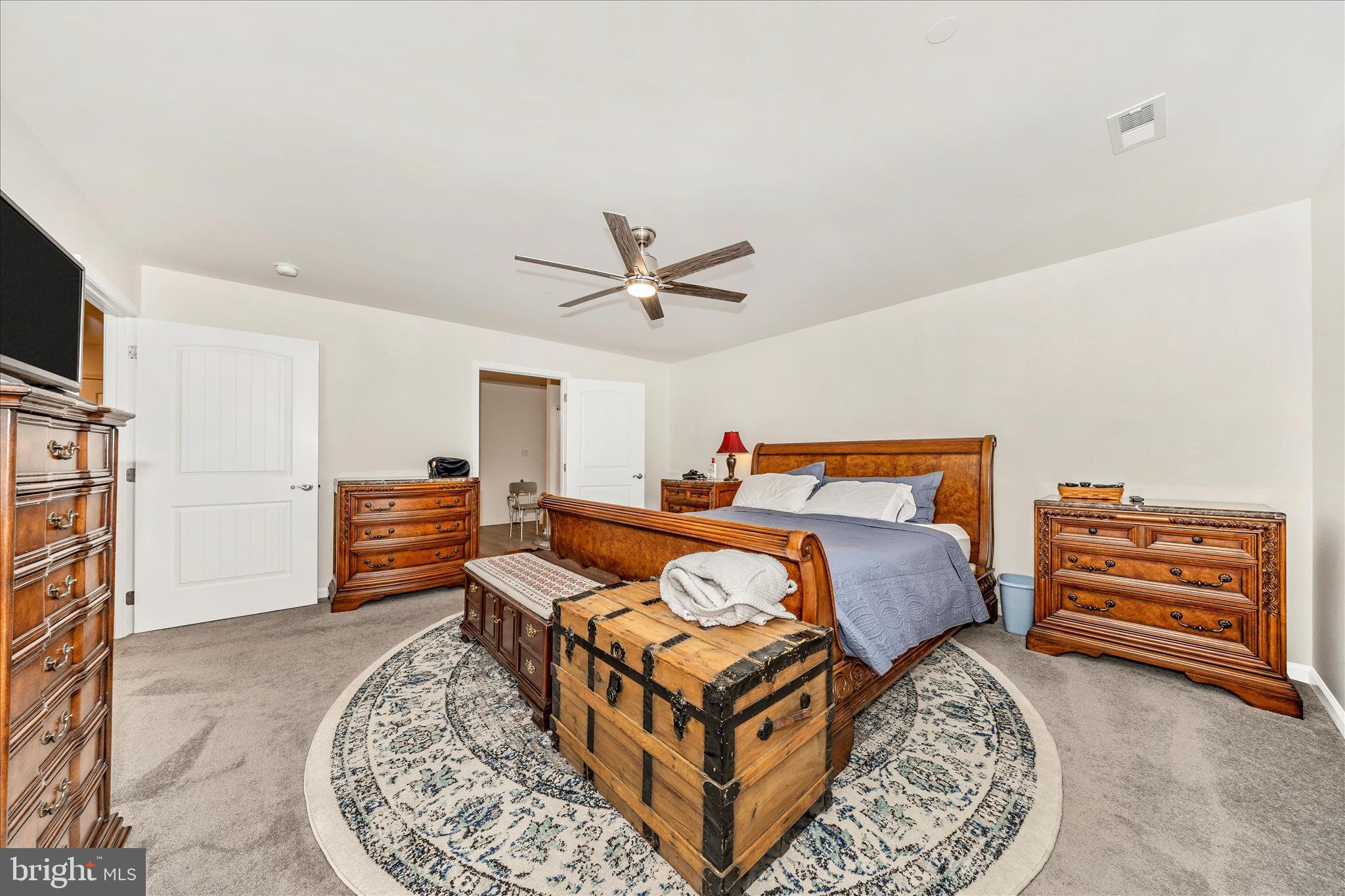 EMERALD POINTE - Residential