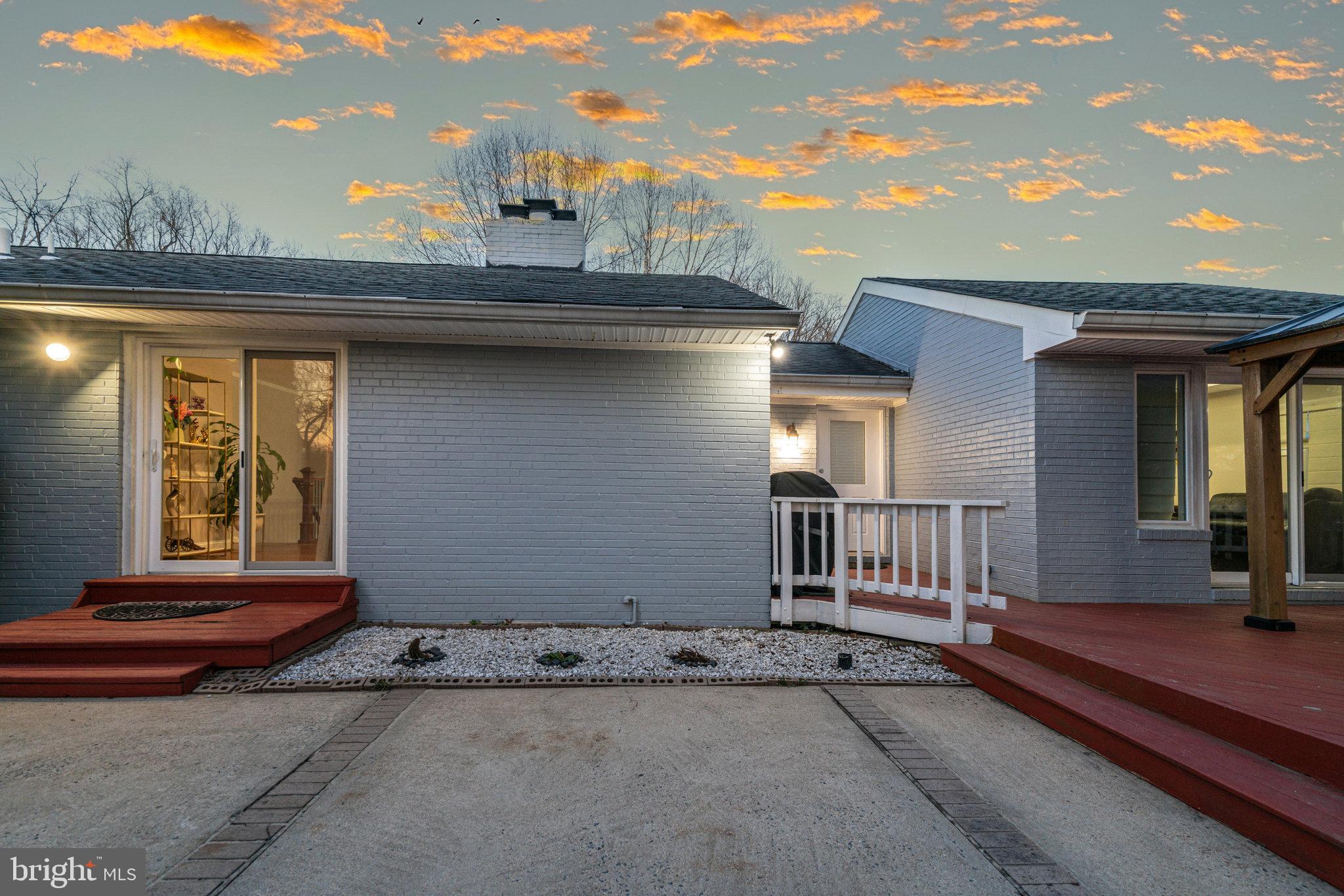 NORTH SPRINGFIELD - Residential