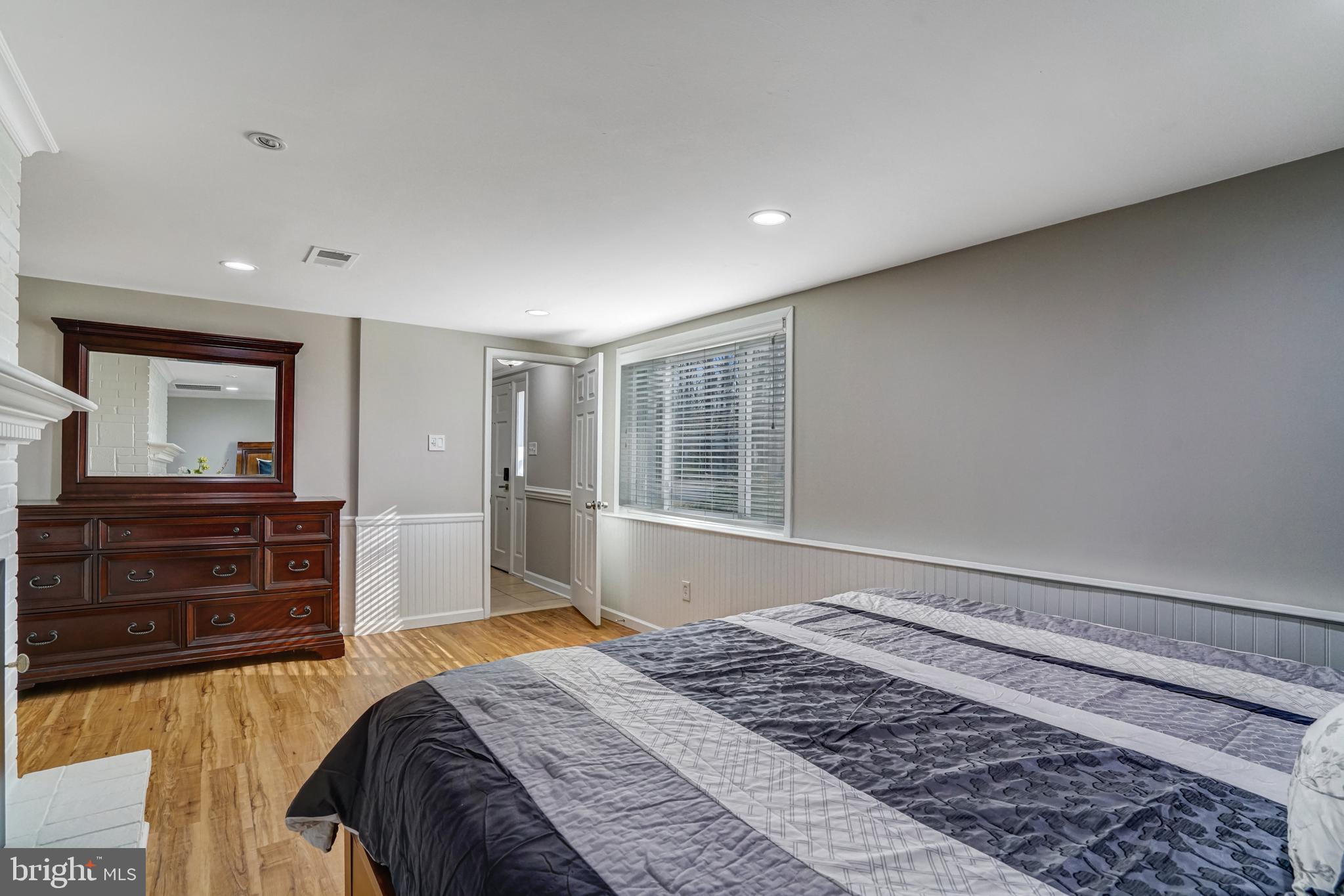 NORTH SPRINGFIELD - Residential