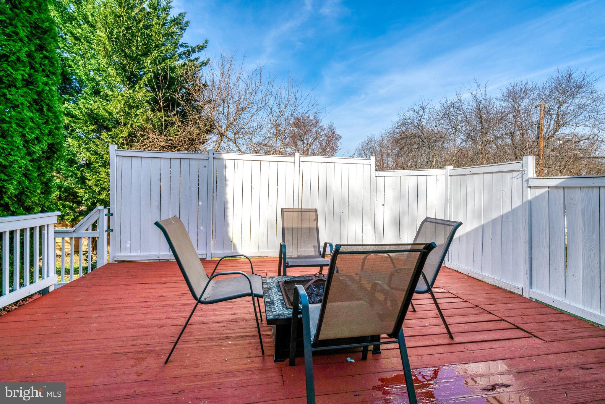 NORTH SPRINGFIELD - Residential