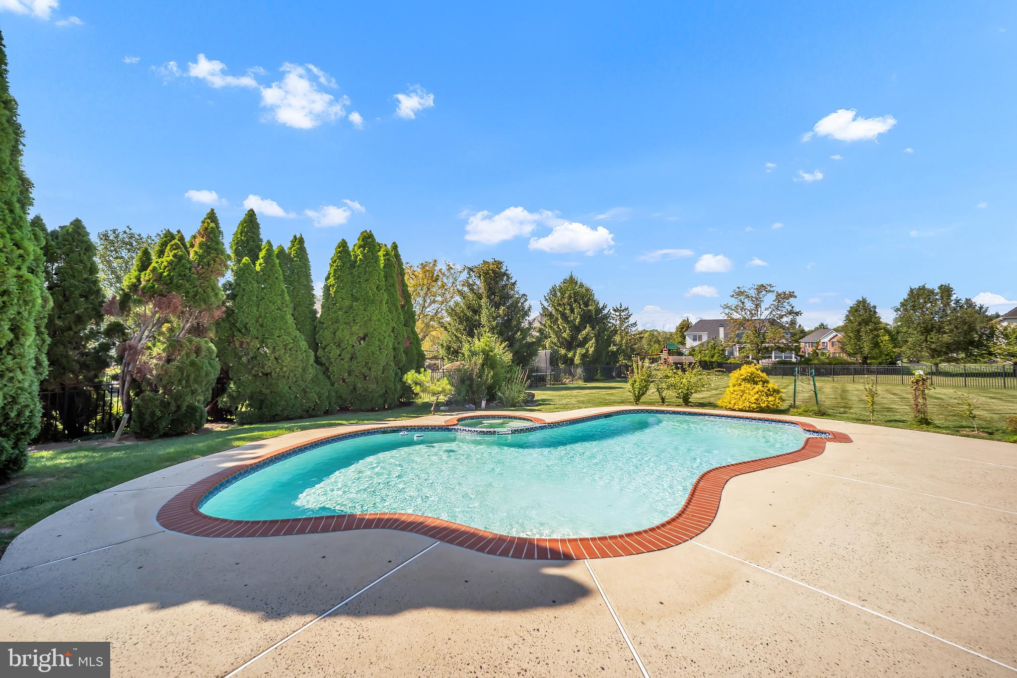 STONEY FORD ESTATE - Residential