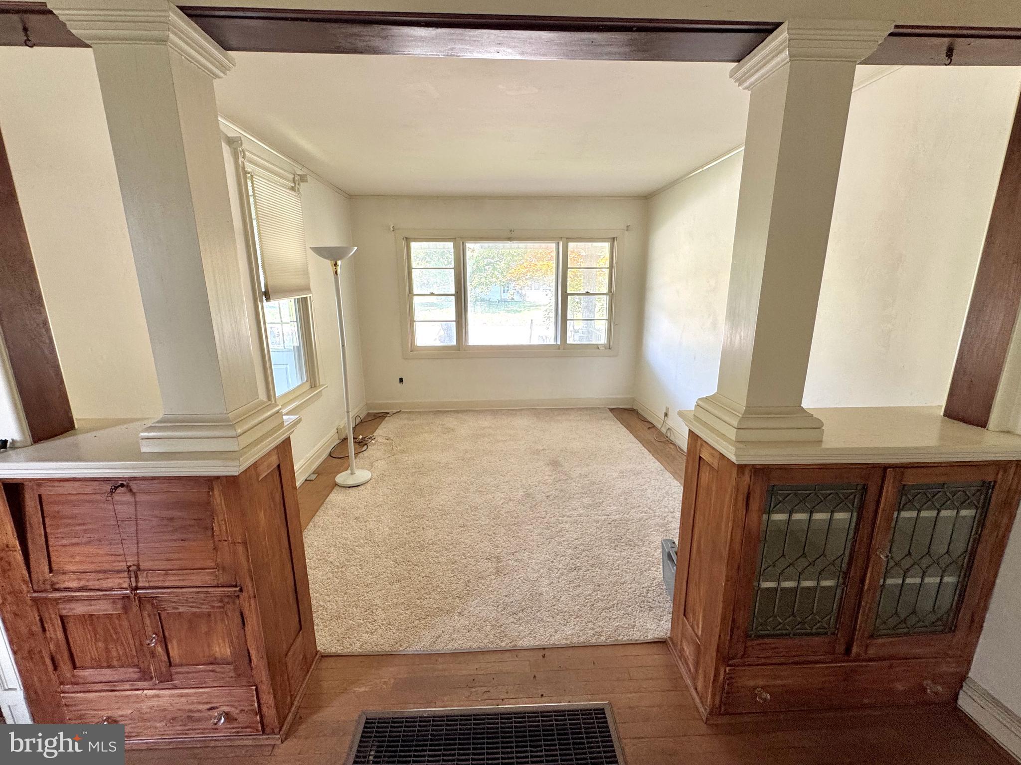 1074 E MAIN STREET