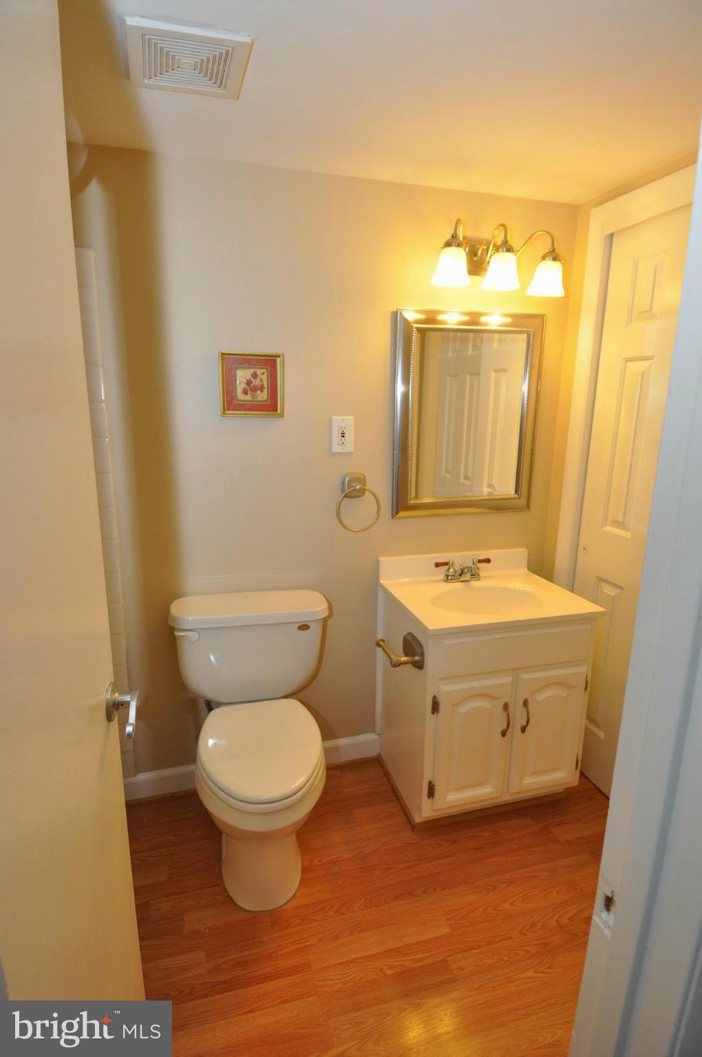 VANTAGE HILL - Residential