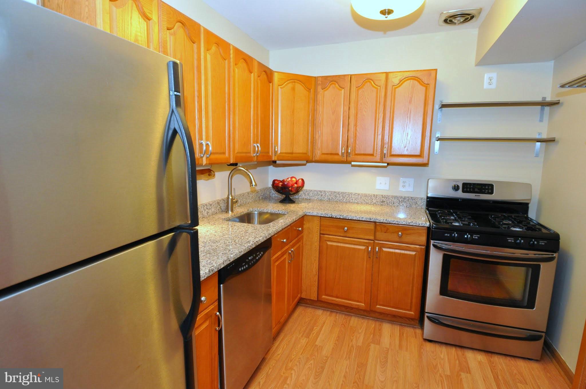 VANTAGE HILL - Residential