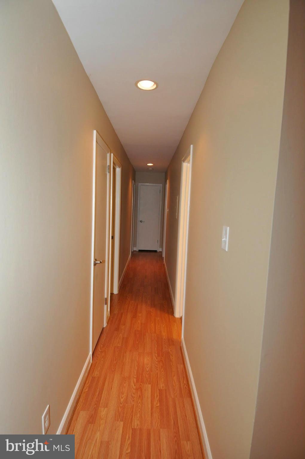 VANTAGE HILL - Residential