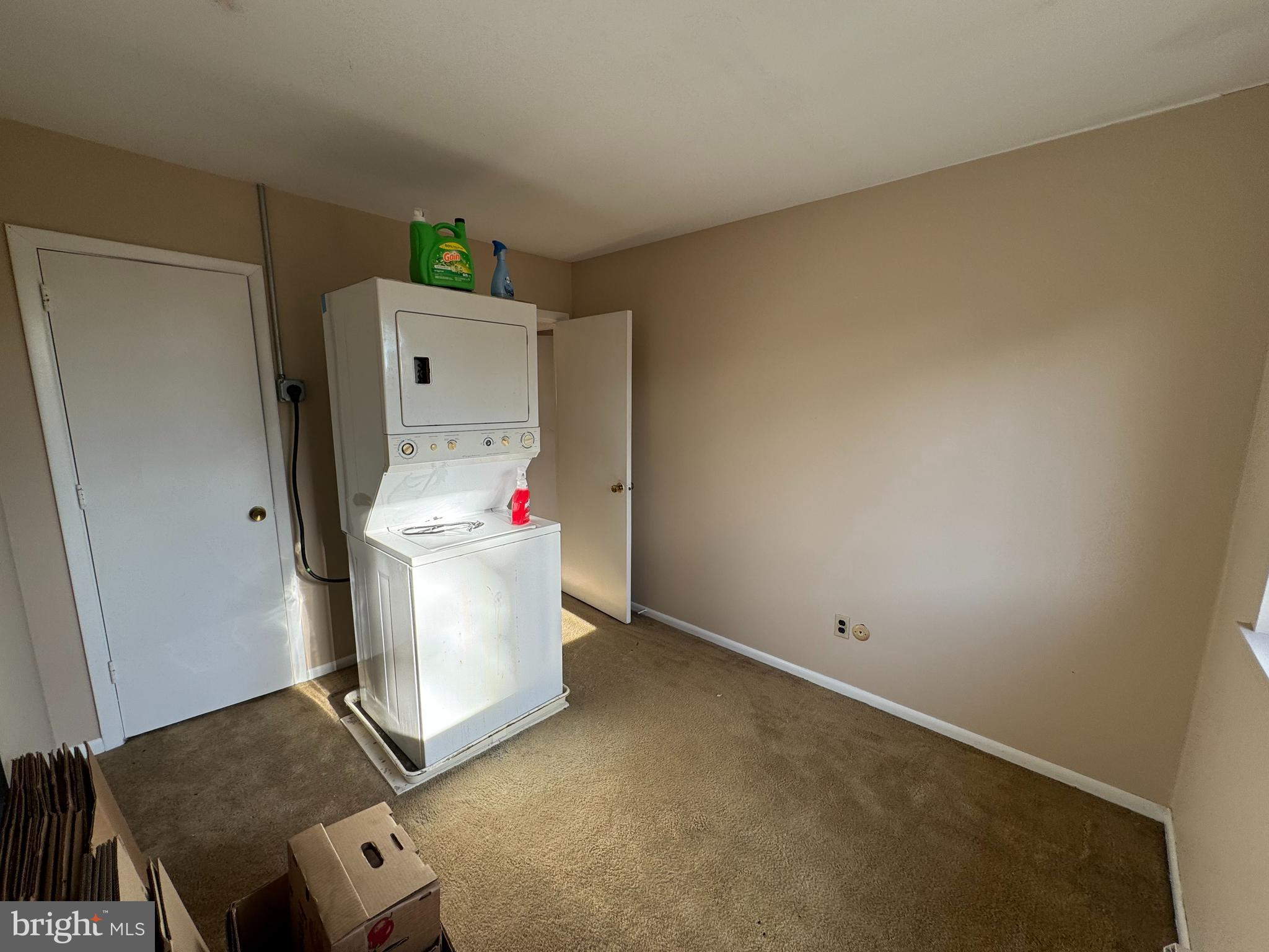 PINE VILLA - Residential