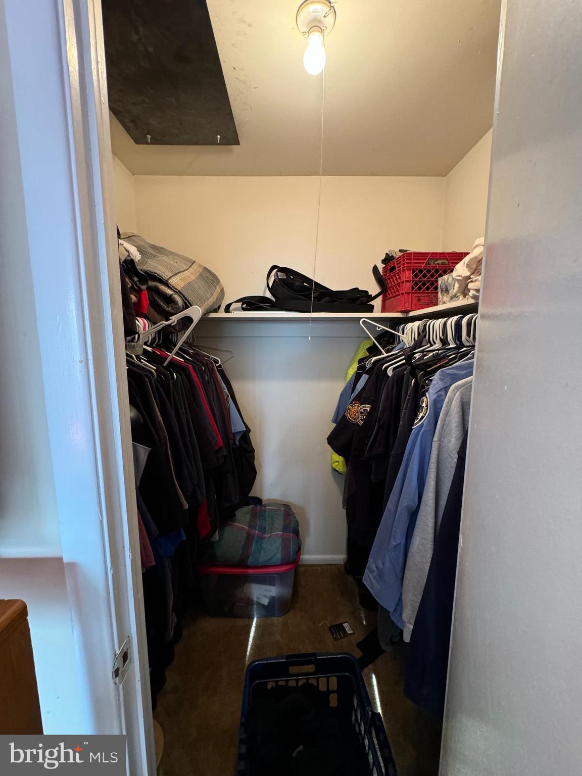 PINE VILLA - Residential