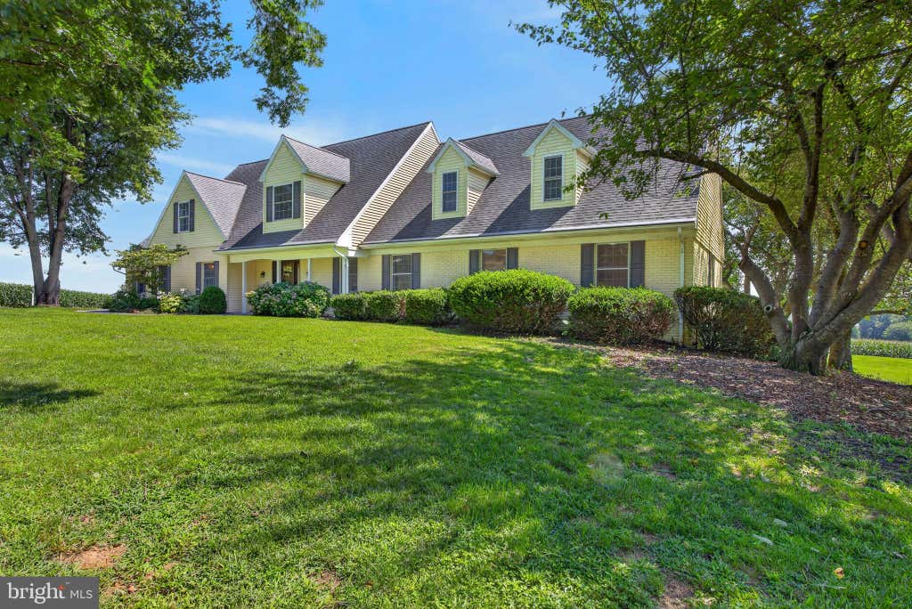 Photo of 4 Clendenin Road, QUARRYVILLE, PA 17566 (MLS # PALA2094062)