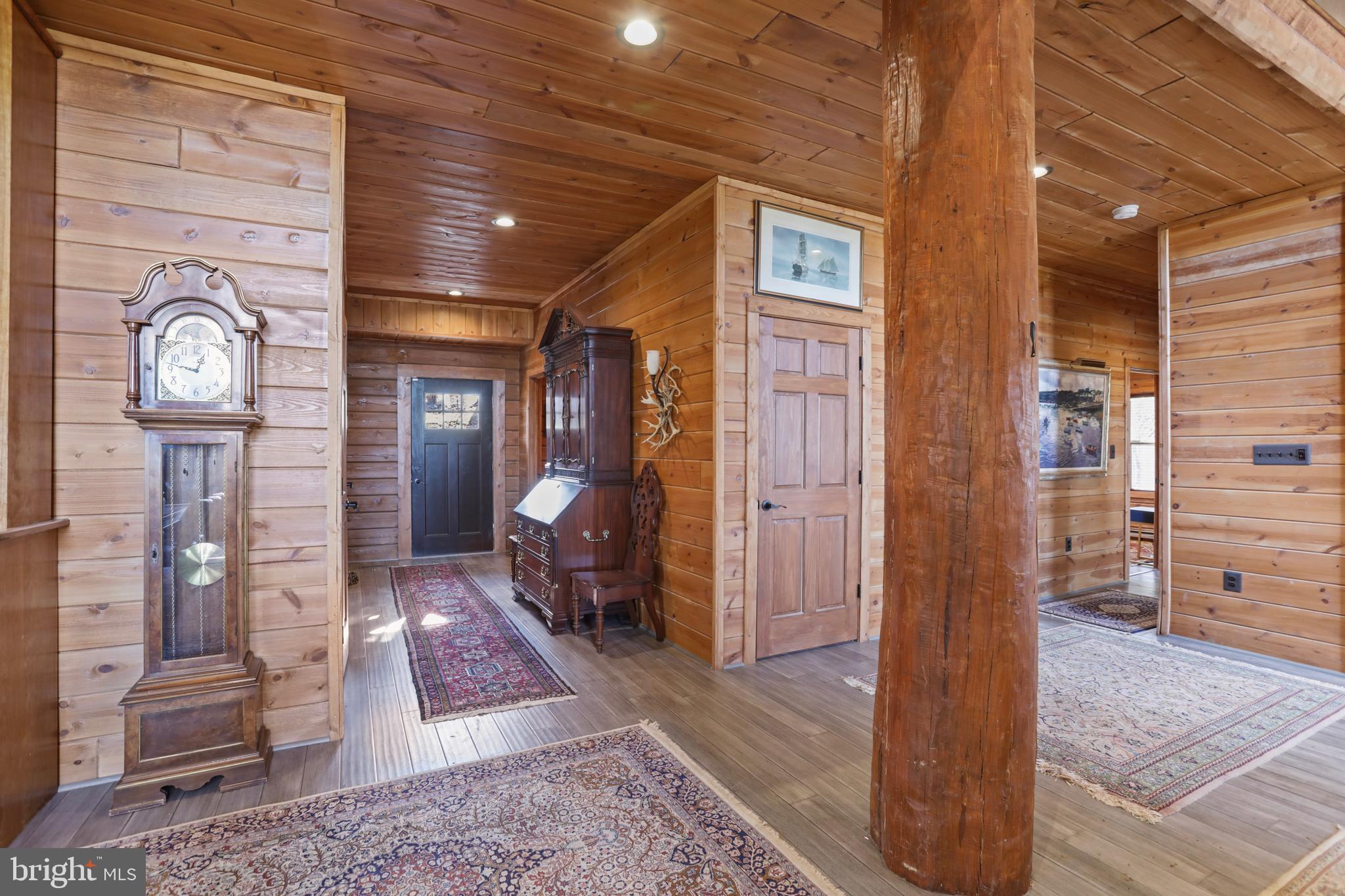 CALMES NECK ESTATES - Residential