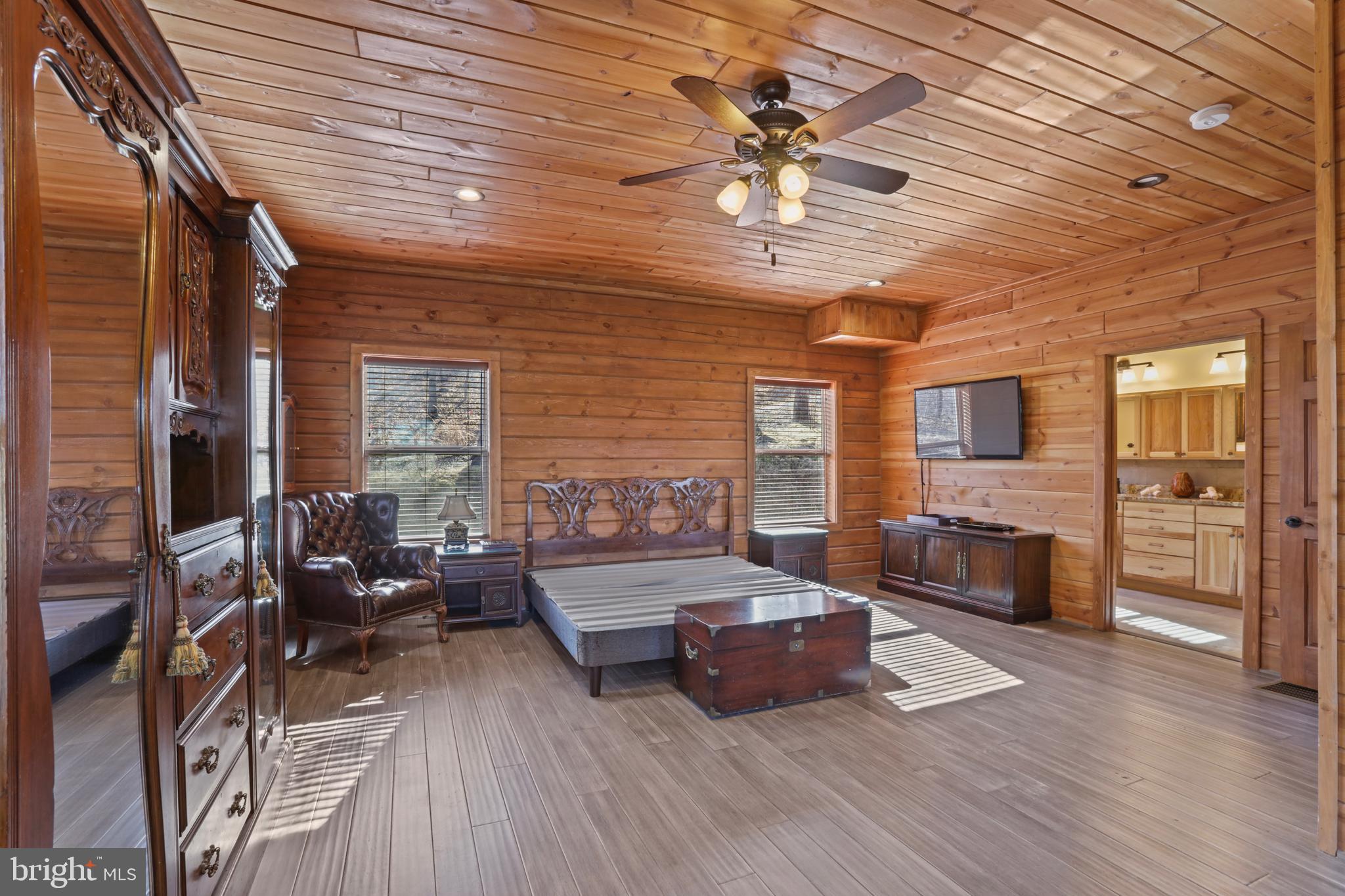 CALMES NECK ESTATES - Residential