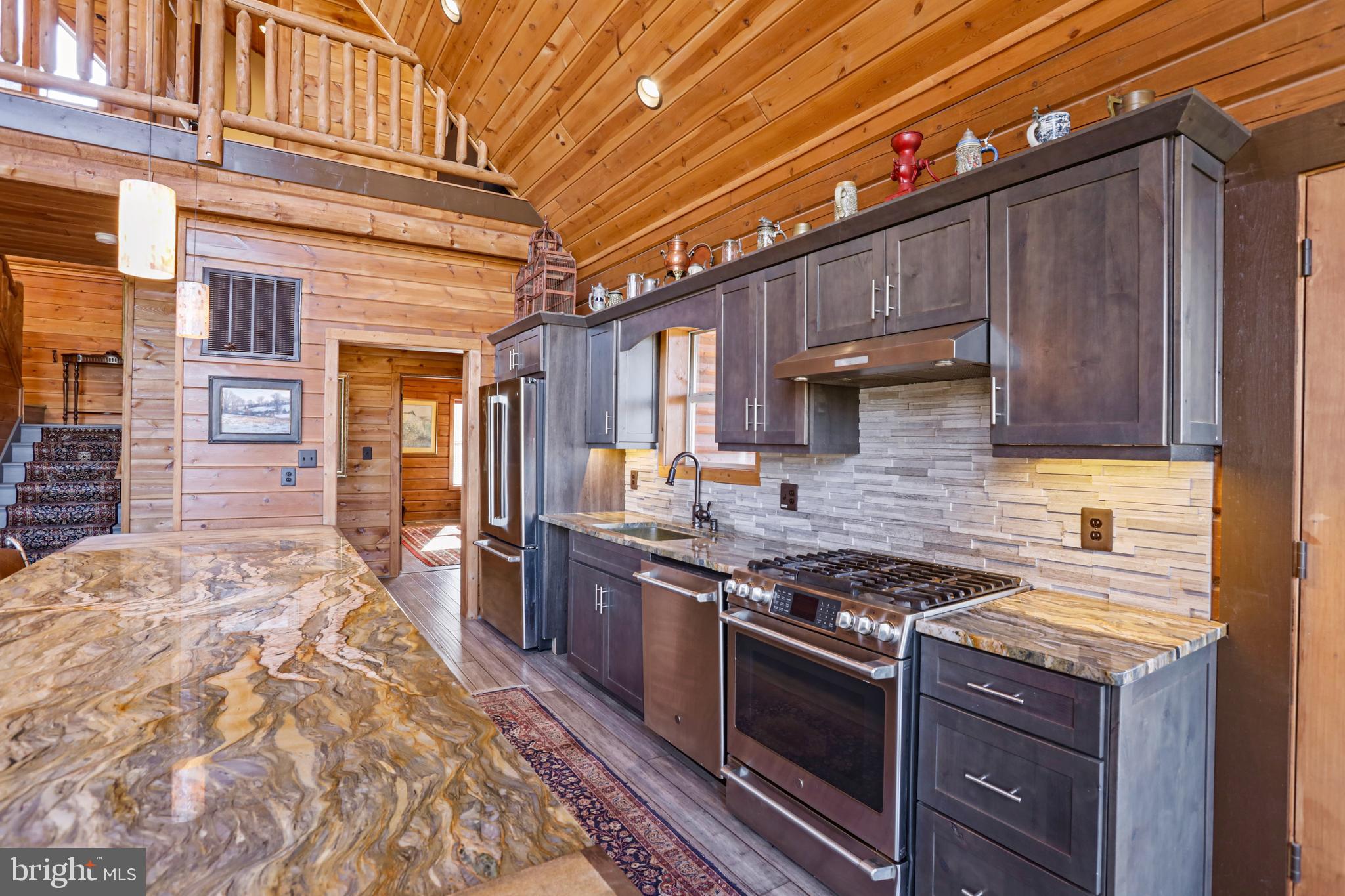 CALMES NECK ESTATES - Residential