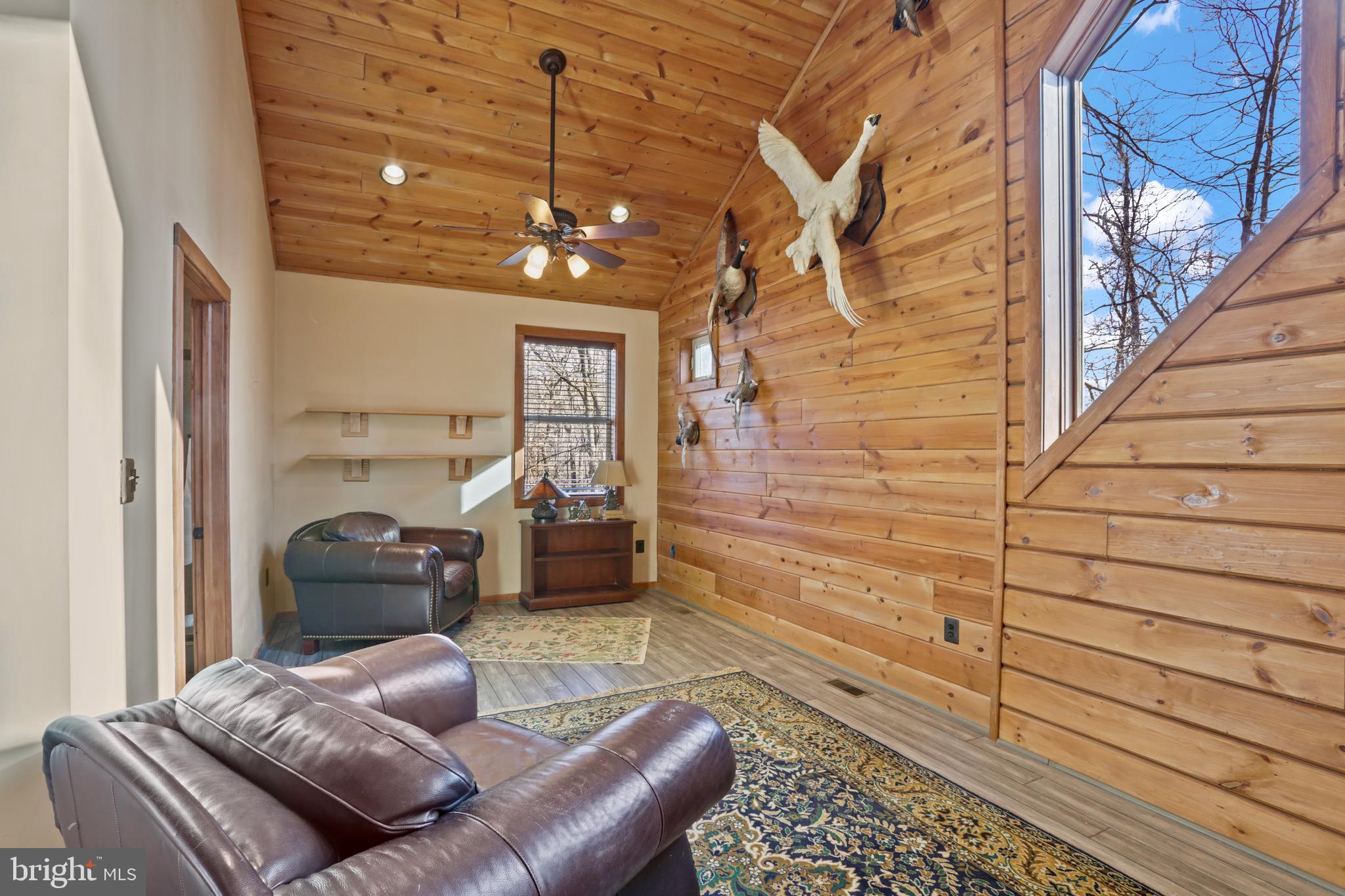 CALMES NECK ESTATES - Residential