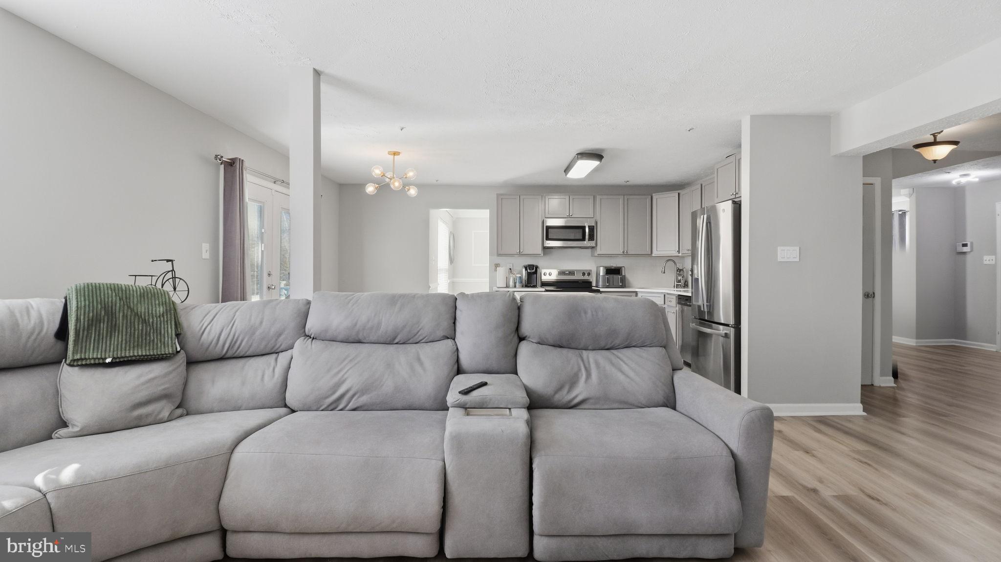 HIGHLAND MEADOWS PLAT 7 - Residential