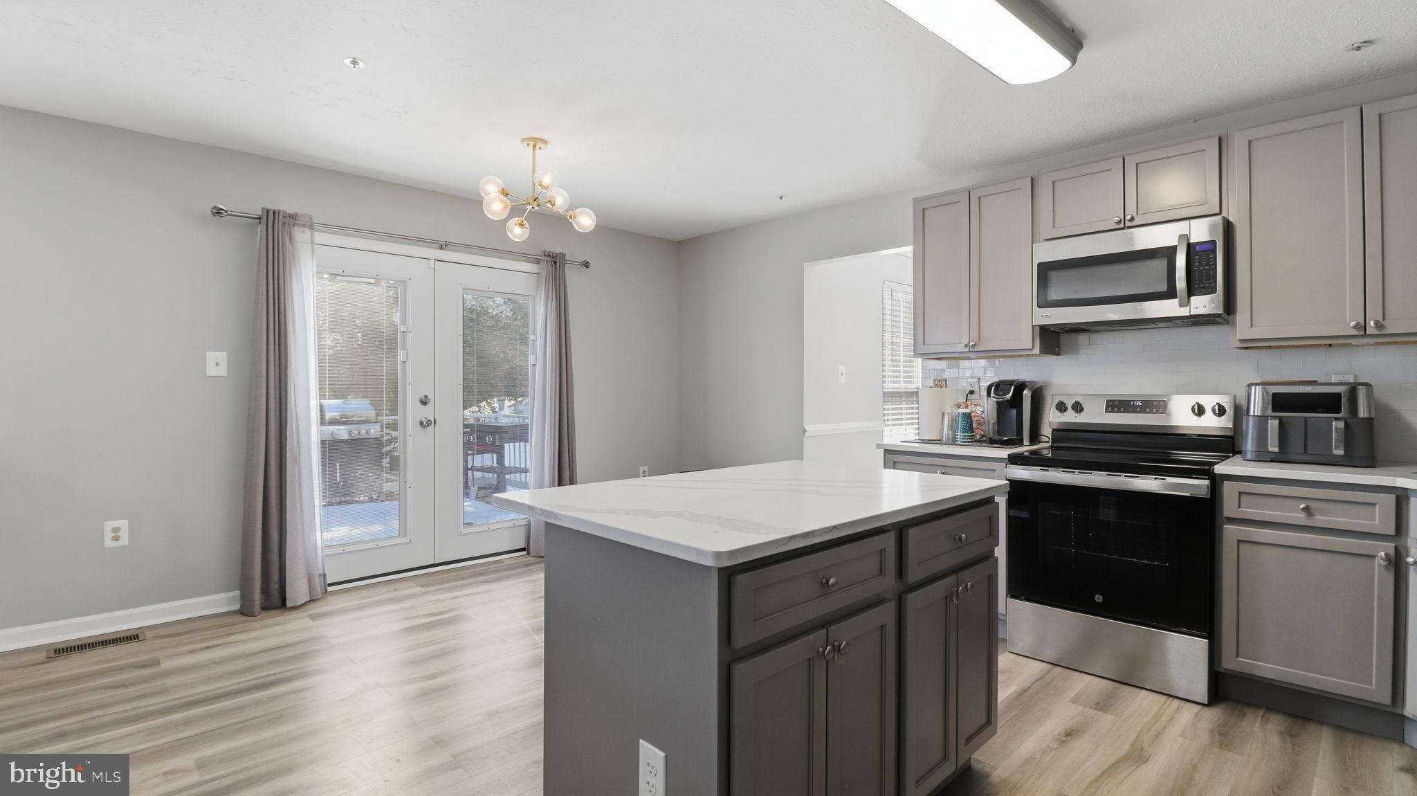 HIGHLAND MEADOWS PLAT 7 - Residential