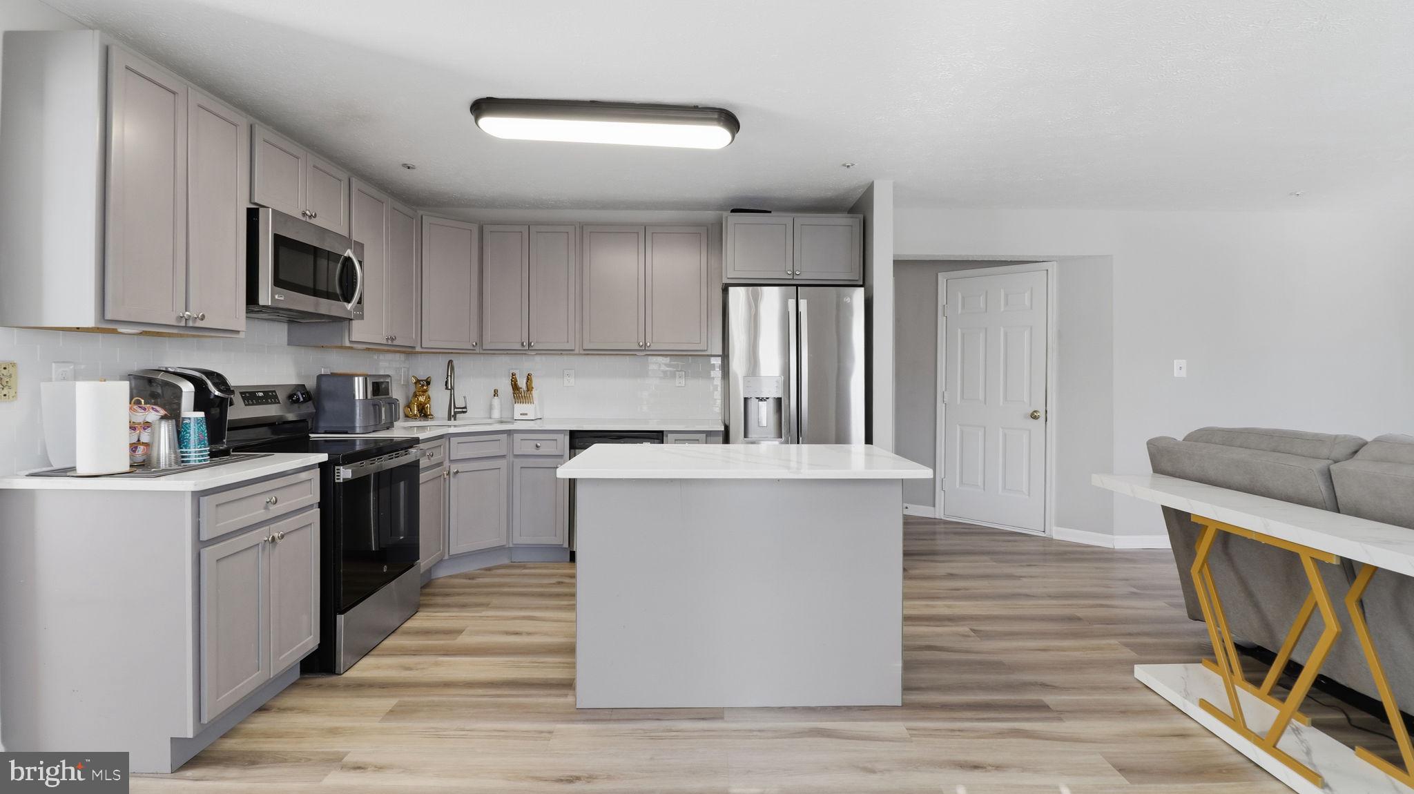 HIGHLAND MEADOWS PLAT 7 - Residential